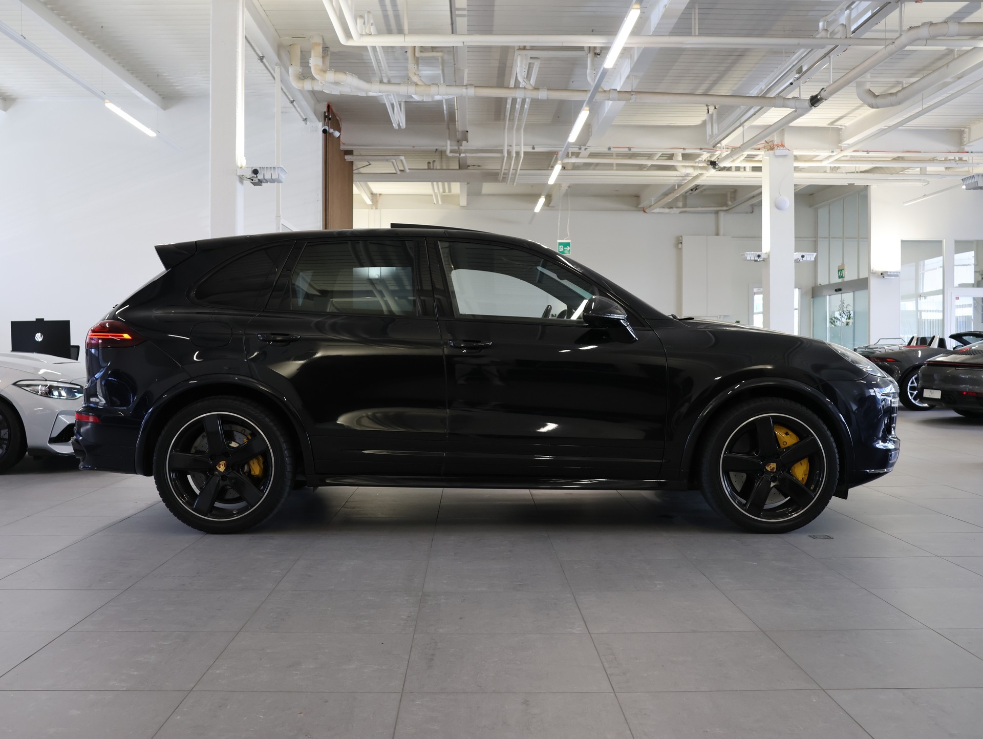 PORSCHE Cayenne Turbo S *Burmester* *360 Kamera* *Panorama*-image-6