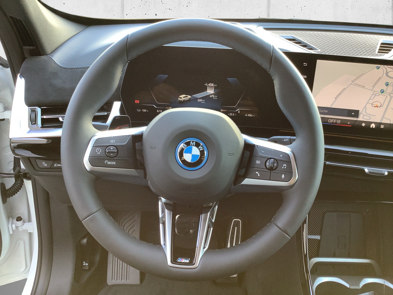 BMW iX1 eDrive 20 Ed. M Sport-image-13