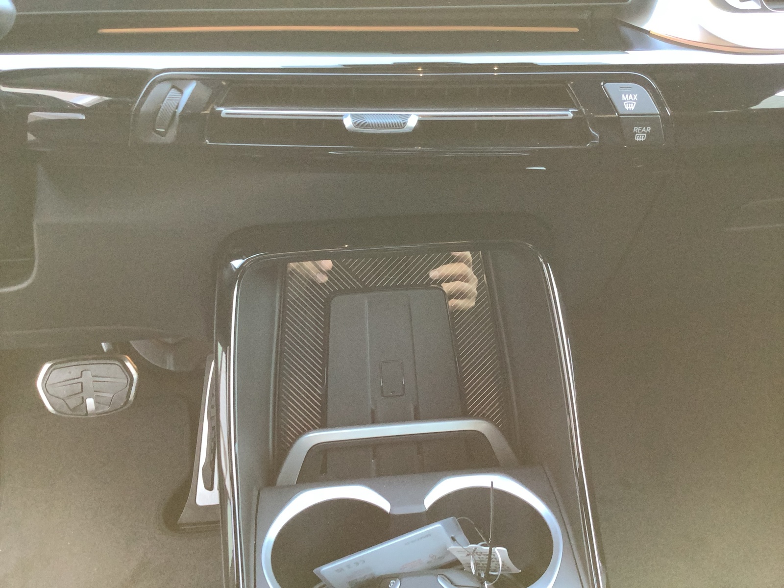 BMW iX1 eDrive 20 Ed. M Sport-image-15
