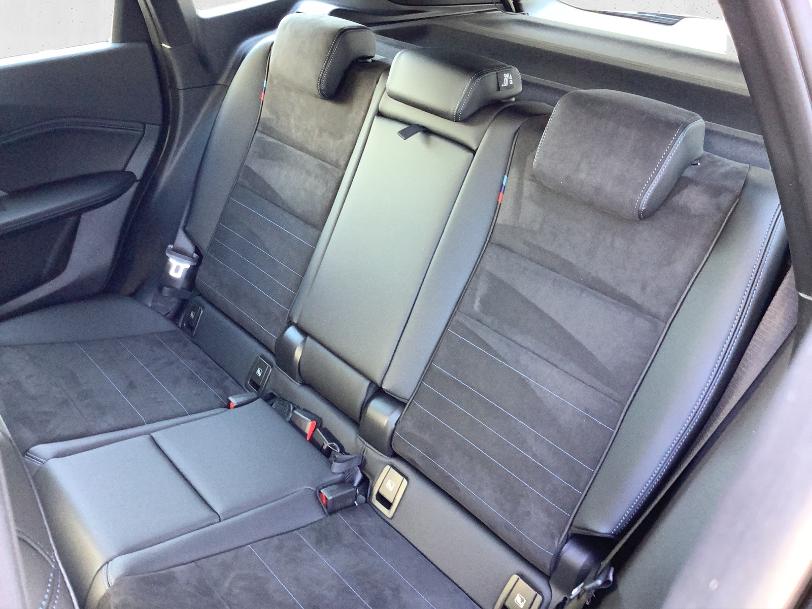 BMW iX1 eDrive 20 Ed. M Sport-image-18