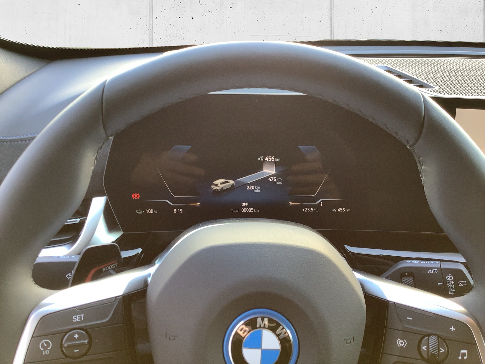 BMW iX1 eDrive 20 Ed. M Sport-image-14
