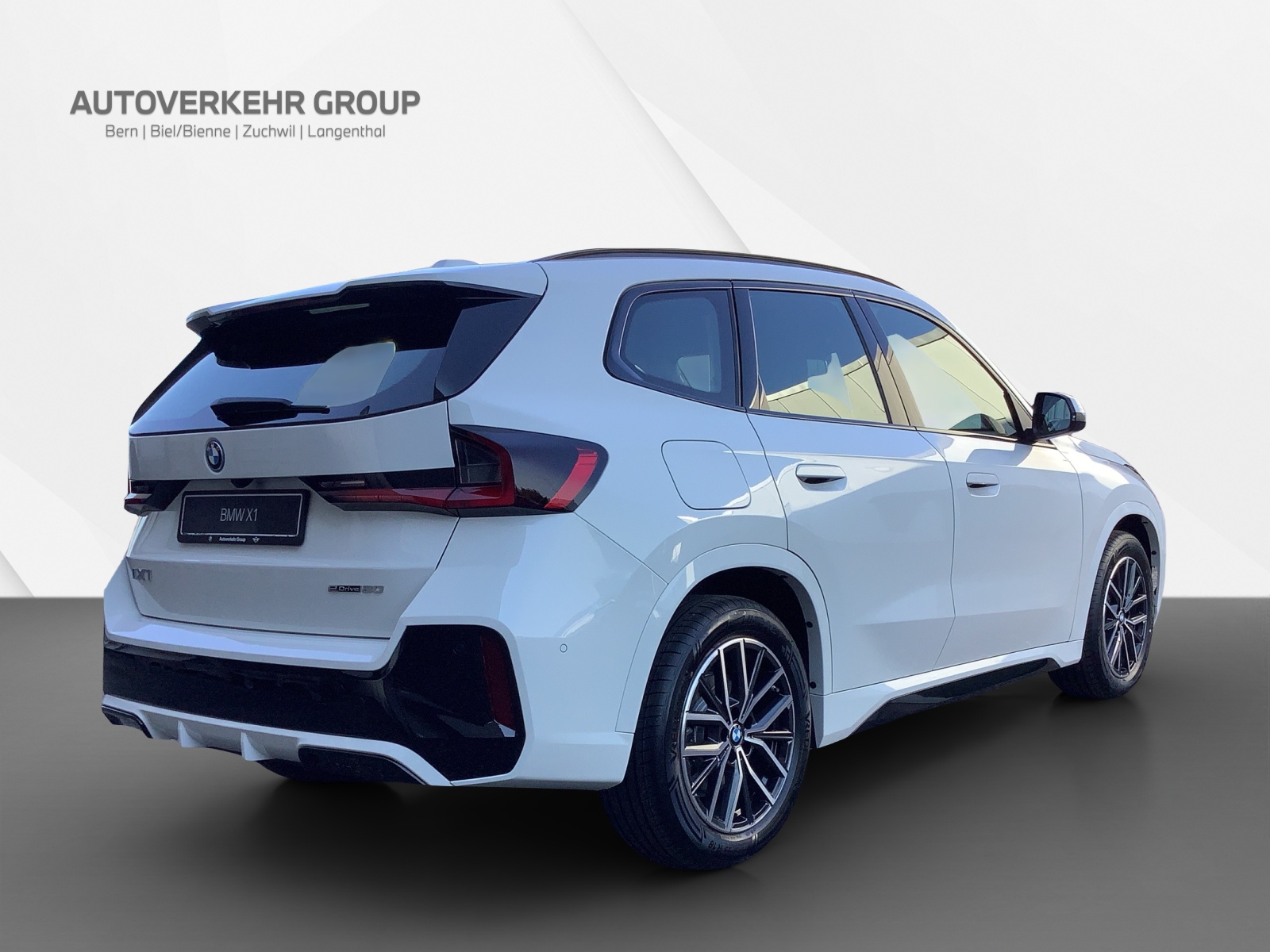 BMW iX1 eDrive 20 Ed. M Sport-image-4