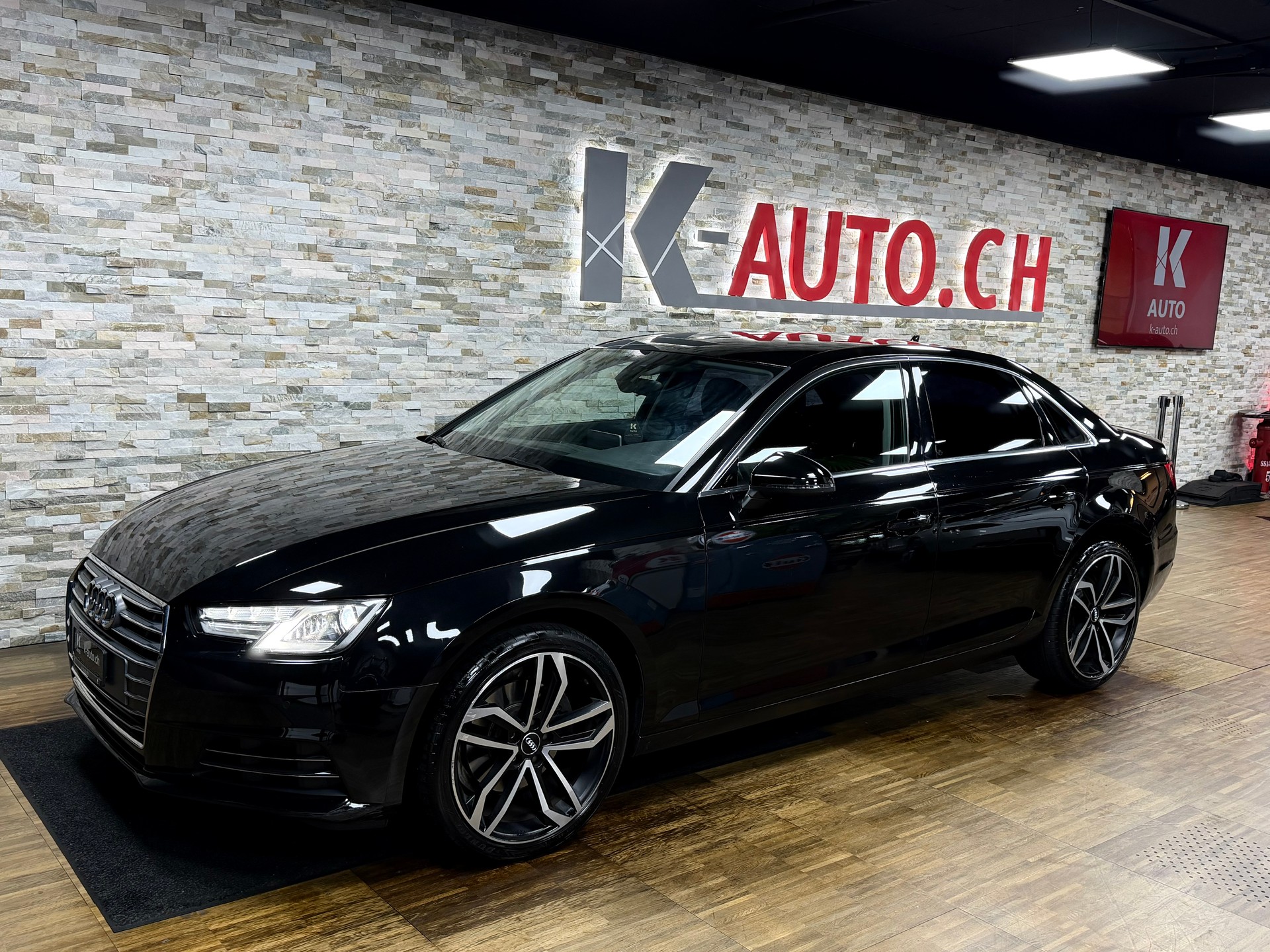 AUDI A4 Limousine 2.0 TFSI Sport S-tronic-image-0