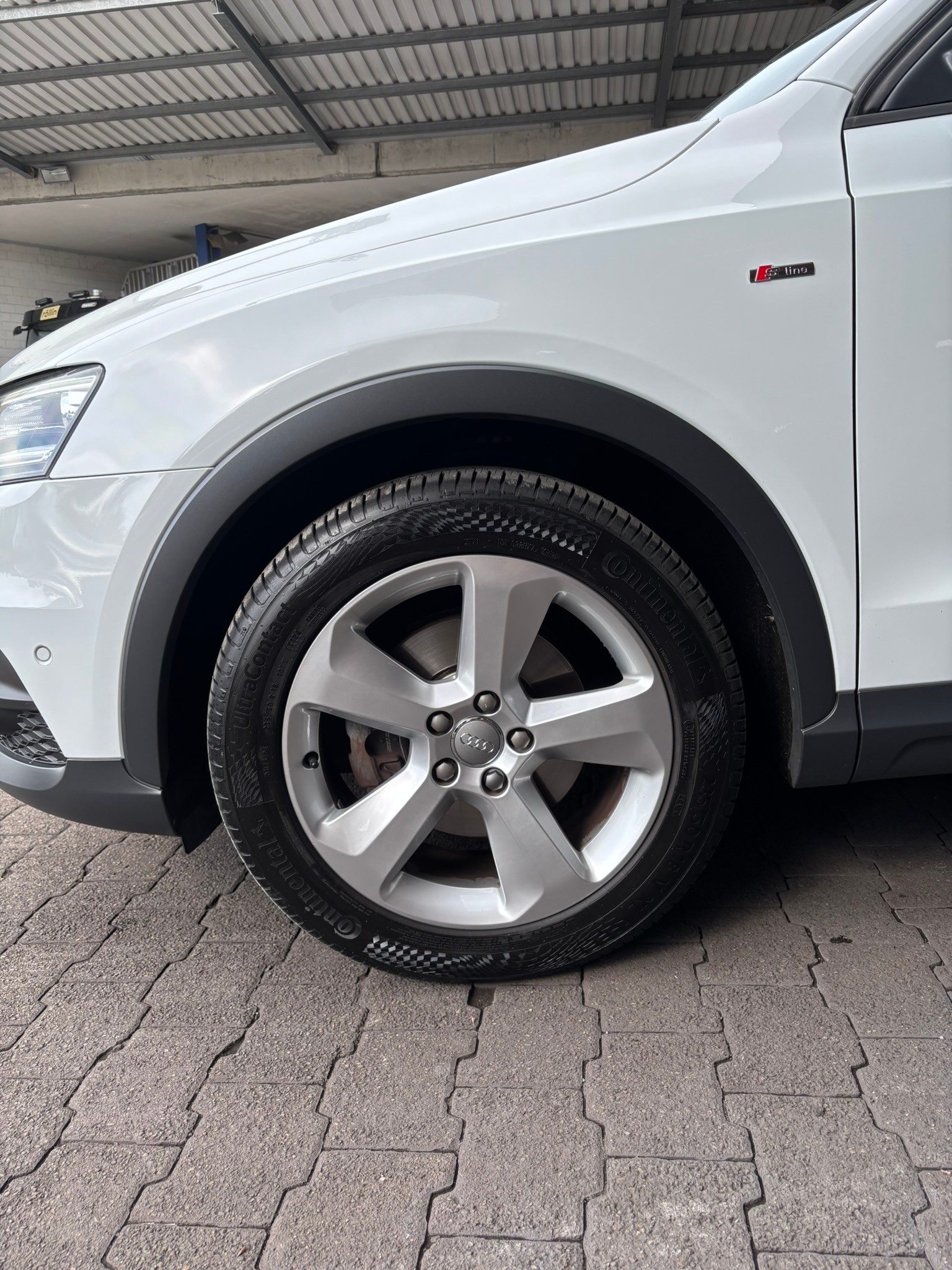 AUDI 2.0 TFSI quattro S-Tronic-image-5
