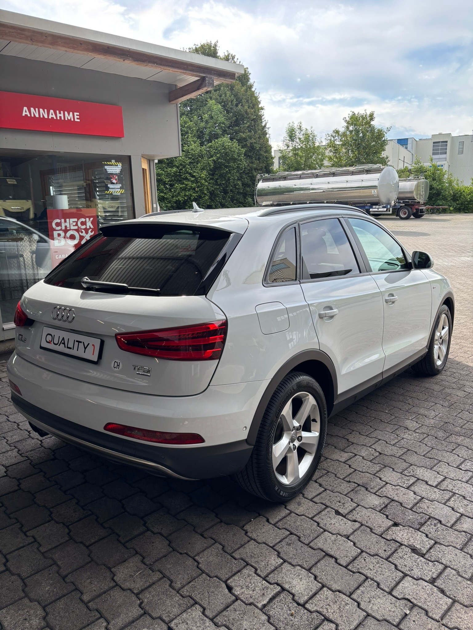 AUDI 2.0 TFSI quattro S-Tronic-image-0