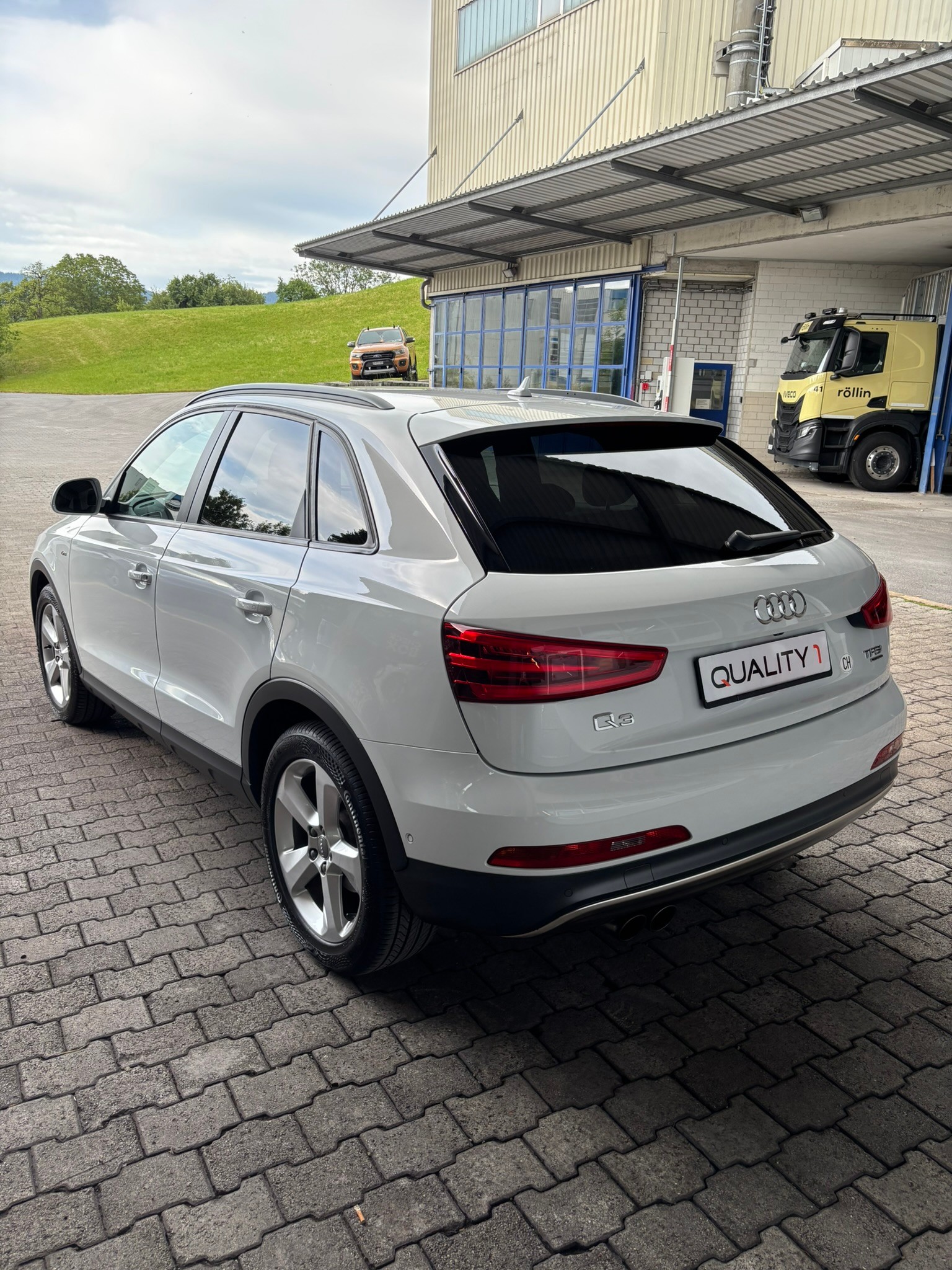 AUDI 2.0 TFSI quattro S-Tronic-image-1
