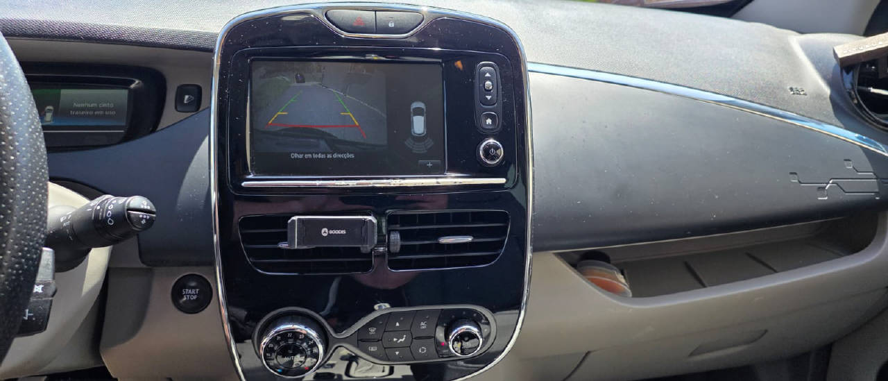 RENAULT Zoe Life-image-5