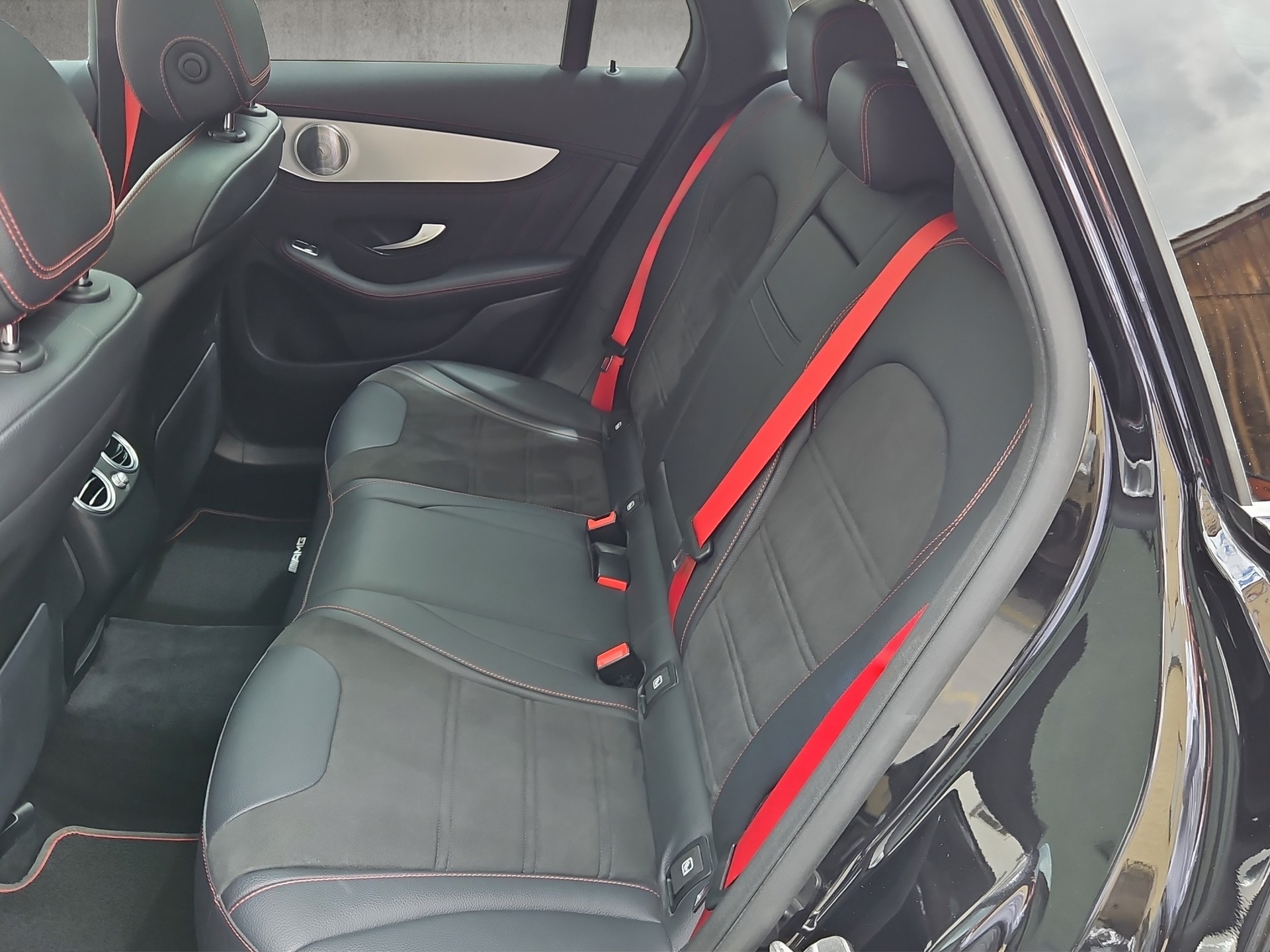 MERCEDES-BENZ GLC 43 AMG 4m-image-10