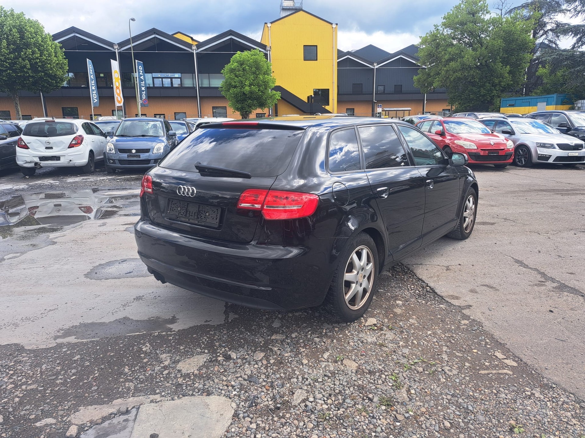 AUDI A3 Sportback 1.4 TFSI Attraction S-tronic-image-6