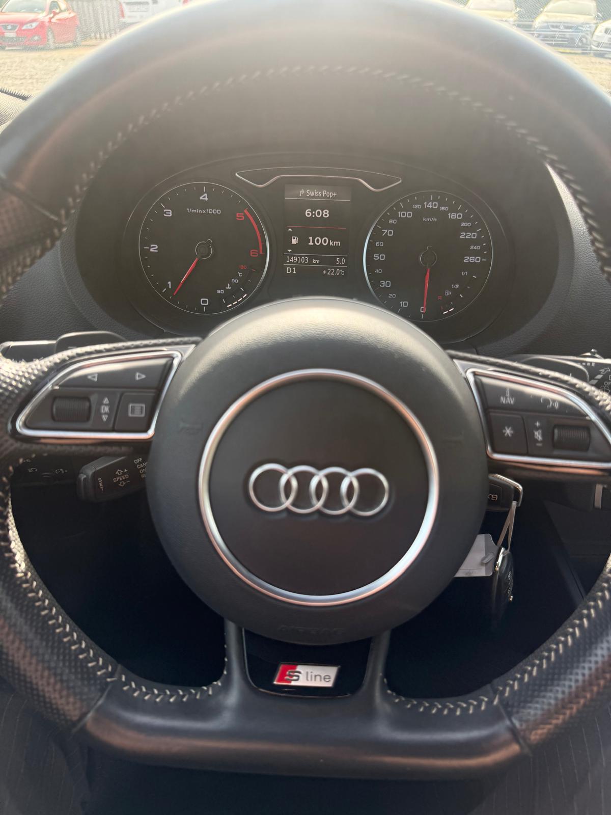 AUDI A3 Sportback 2.0 TDI Attraction quattro S-tronic-image-9