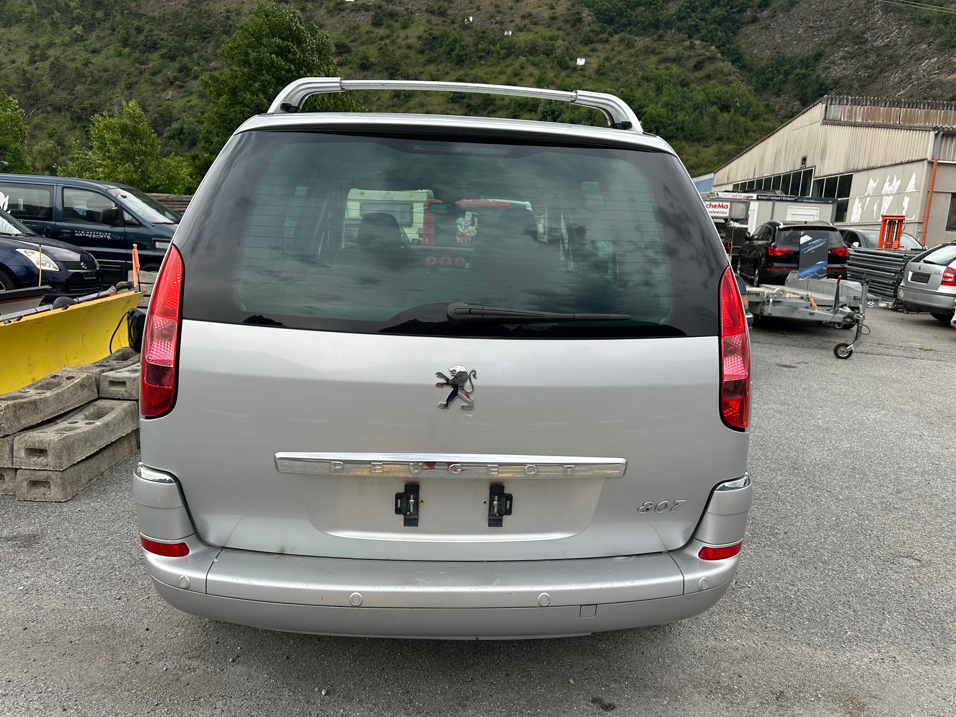 PEUGEOT 807 2.0 16V Dynamic-image-6