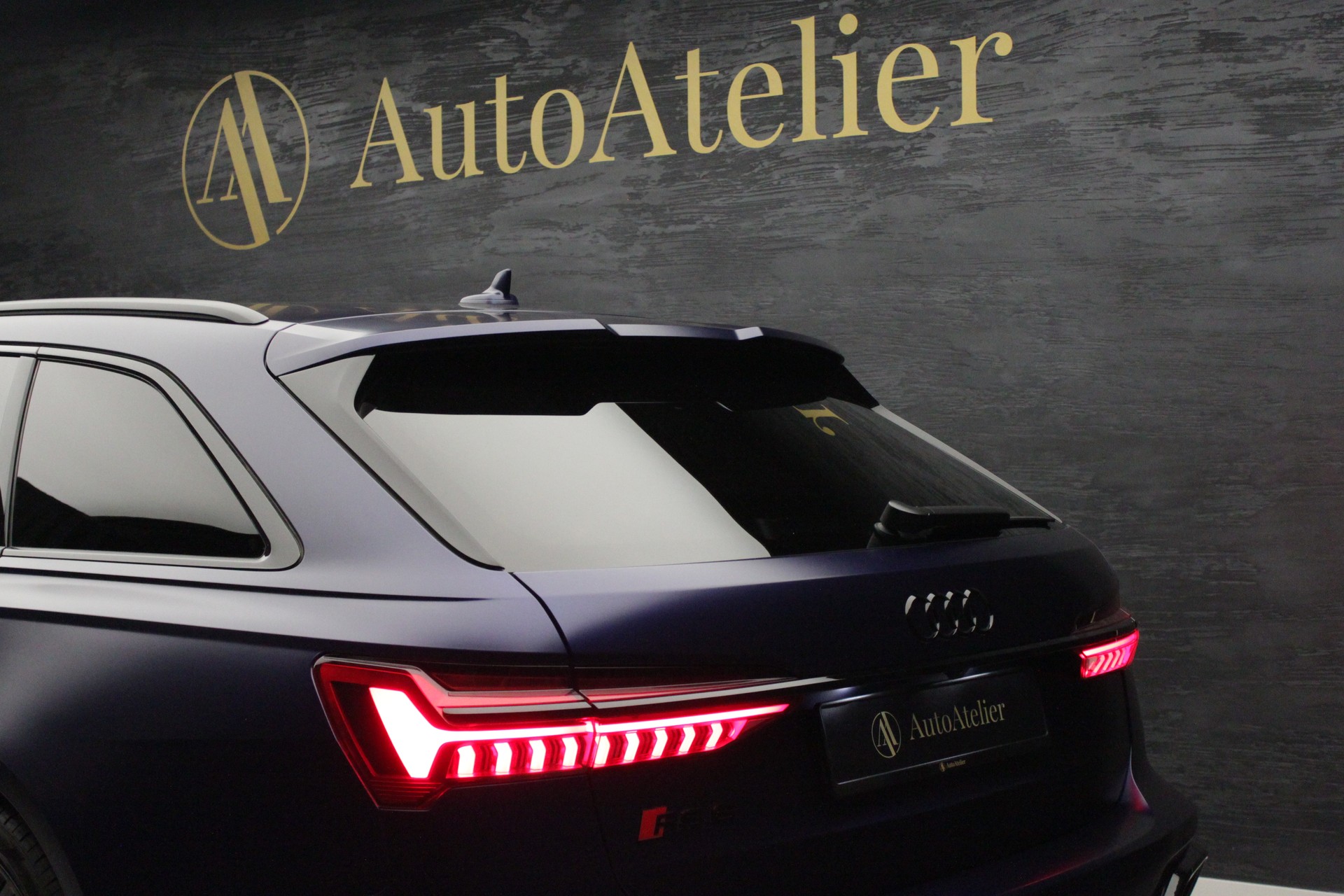 AUDI RS6 Avant 4.0 TFSI V8 quattro **ABT**-image-13