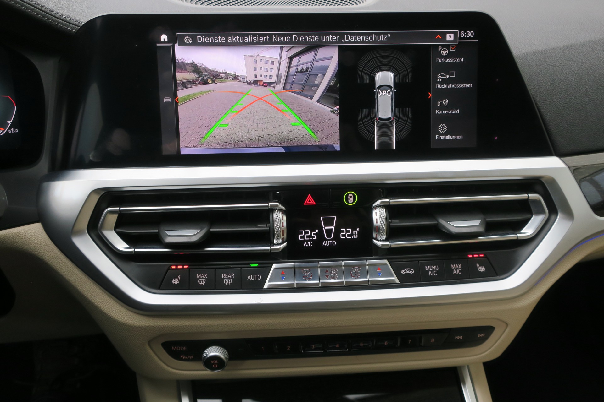 BMW 330d xDrive 4x4 8-Gang Automat-image-5