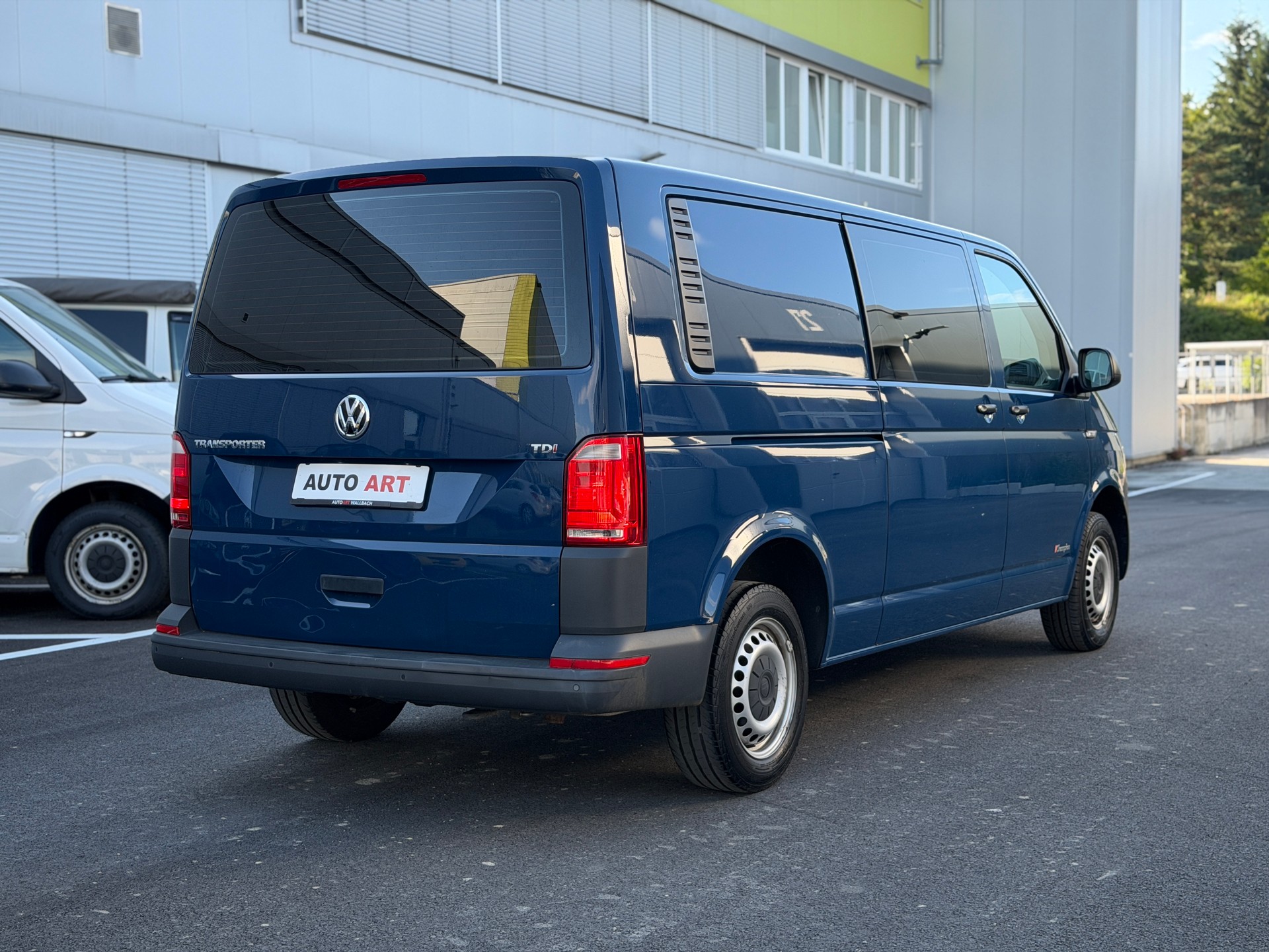 VW Transporter Champion-image-1