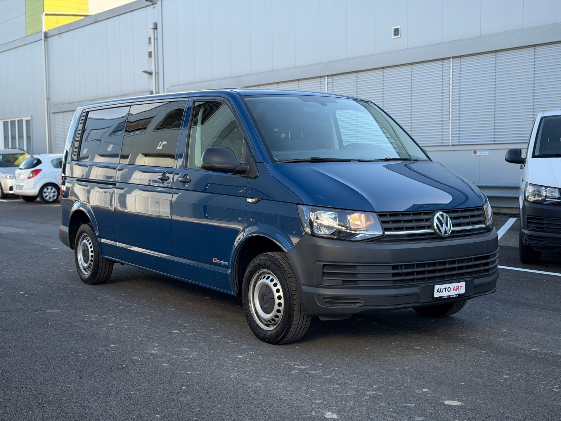 VW Transporter Champion-image-2
