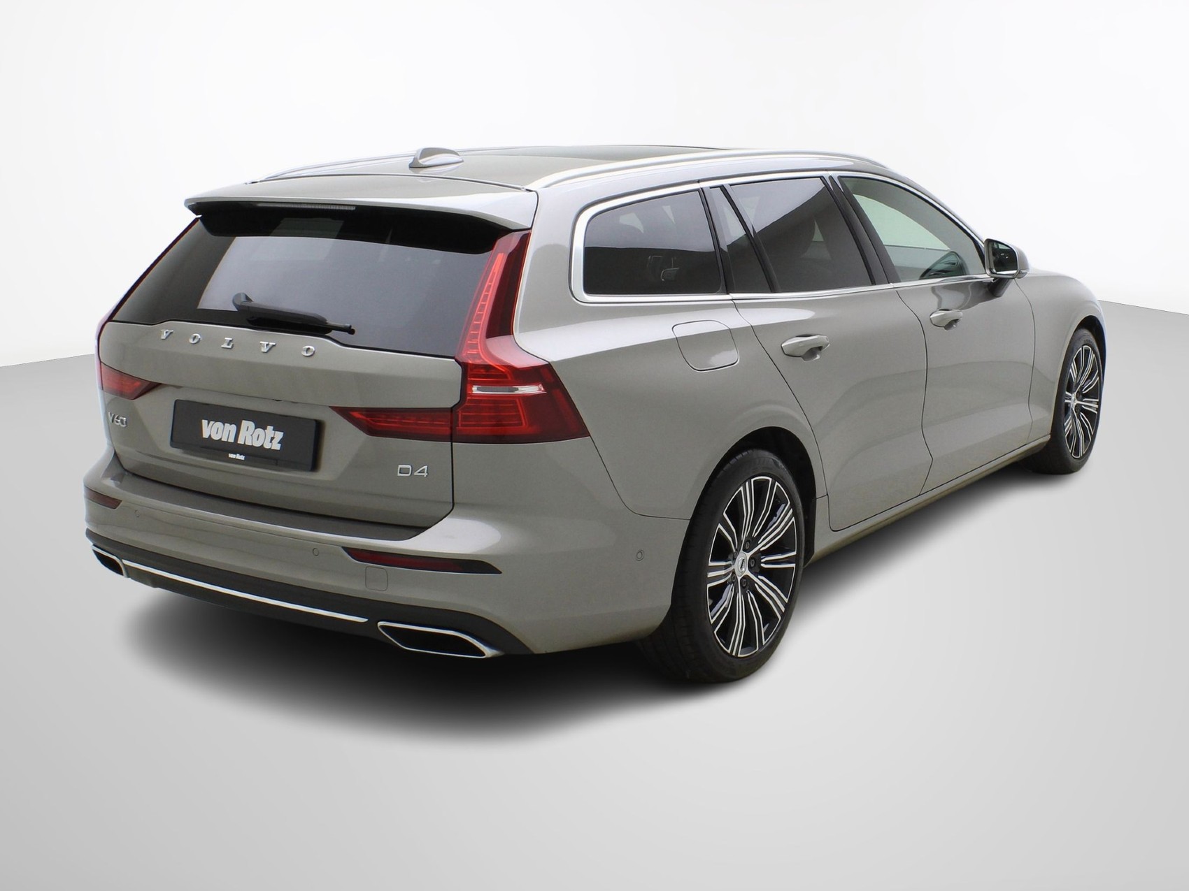 VOLVO V60 2.0 D4 Inscription-image-4