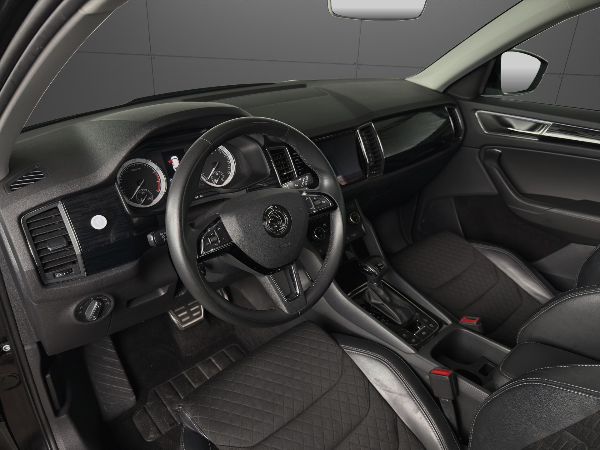 SKODA Kodiaq 2.0 TSI DSG 4x4 Style-image-6