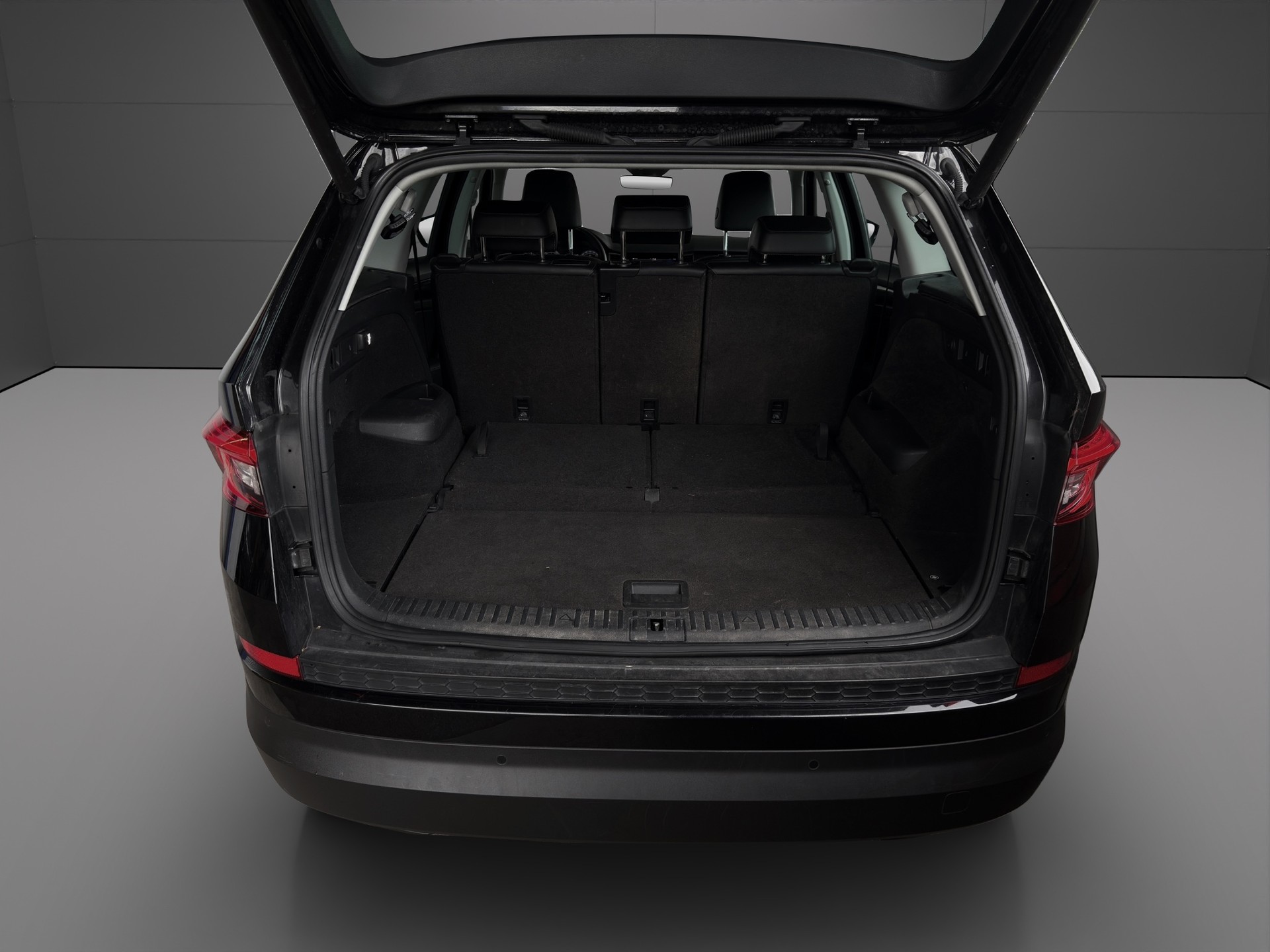 SKODA Kodiaq 2.0 TSI DSG 4x4 Style-image-3
