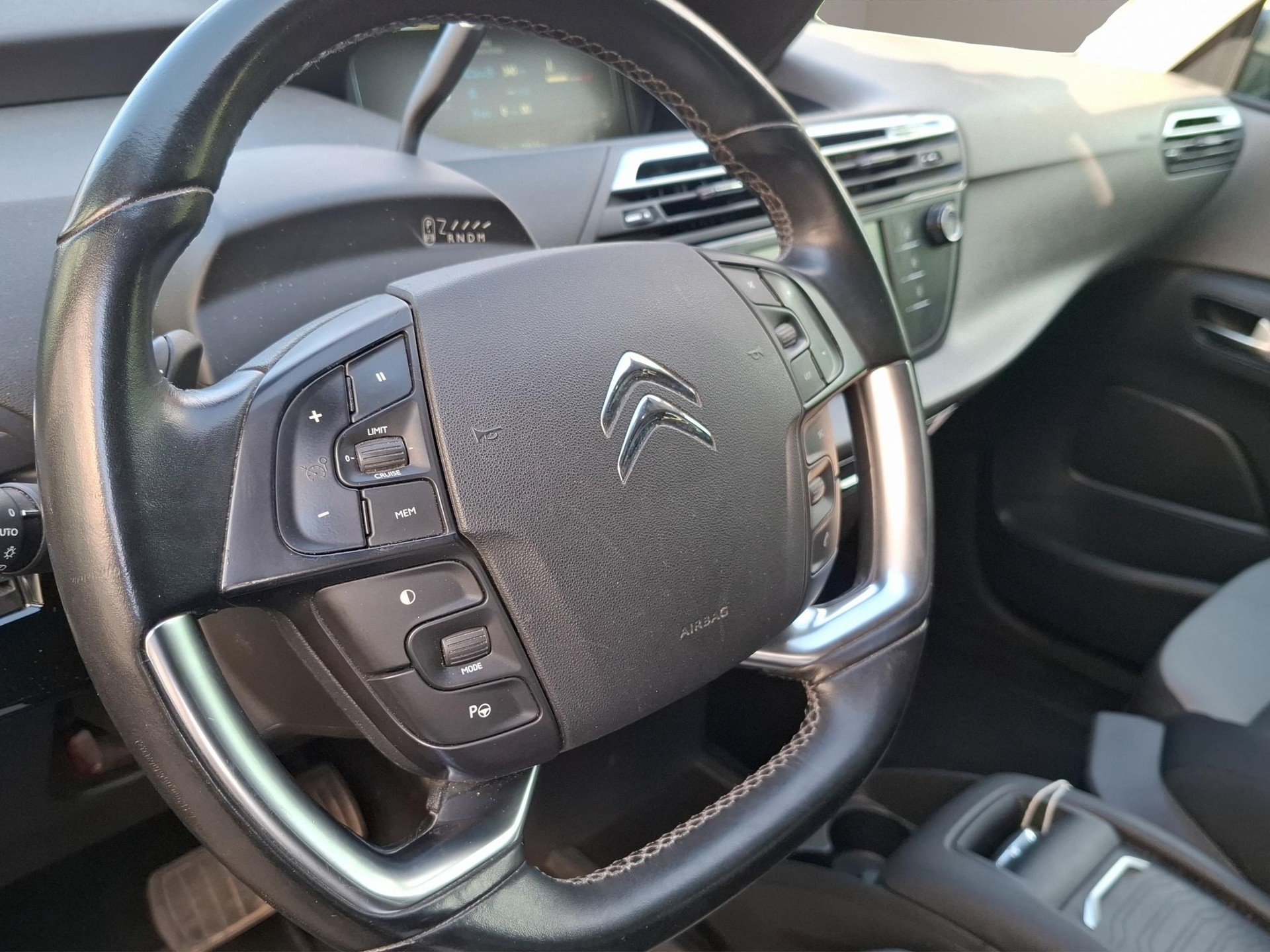 CITROEN C4 Grand Picasso 1.6 THP 165 Feel Edition-image-10