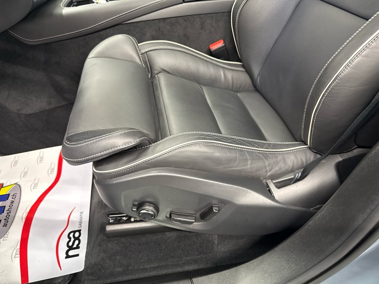 VOLVO XC90 B5 Diesel Mild Hybrid AWD Plus Dark Geartronic-image-4