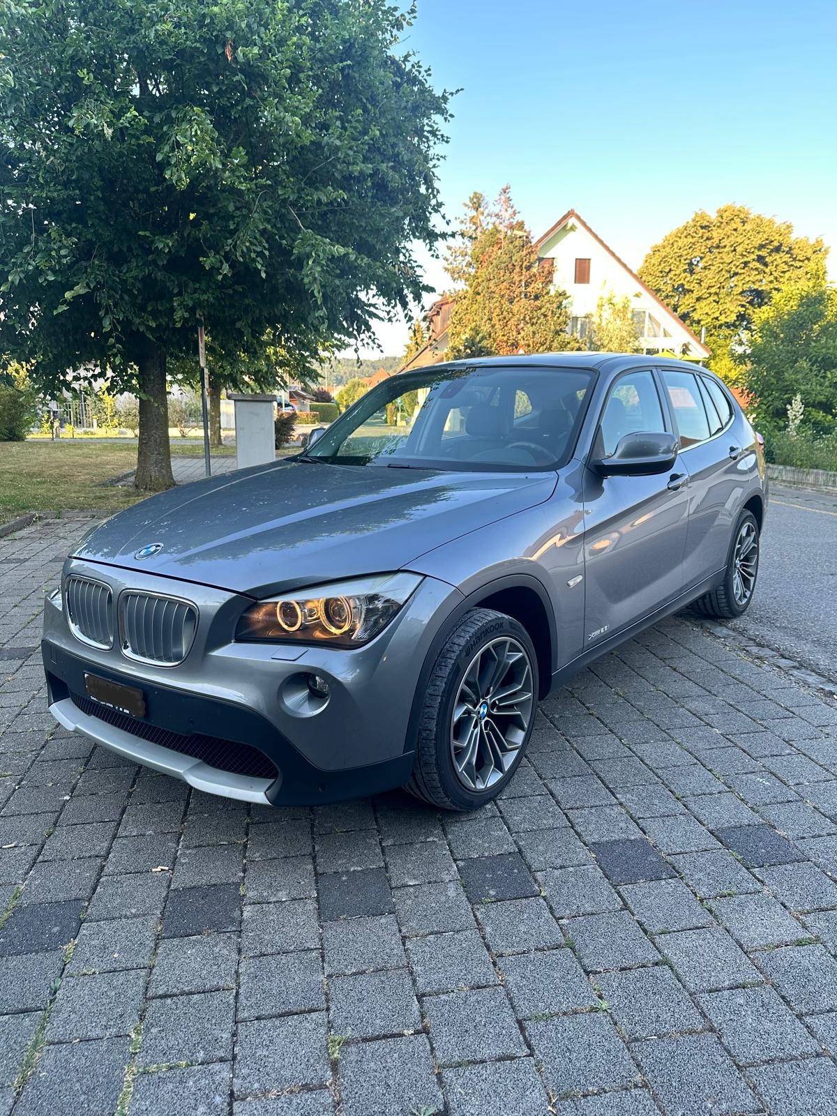 BMW X1 xDrive 28i Steptronic-image-1