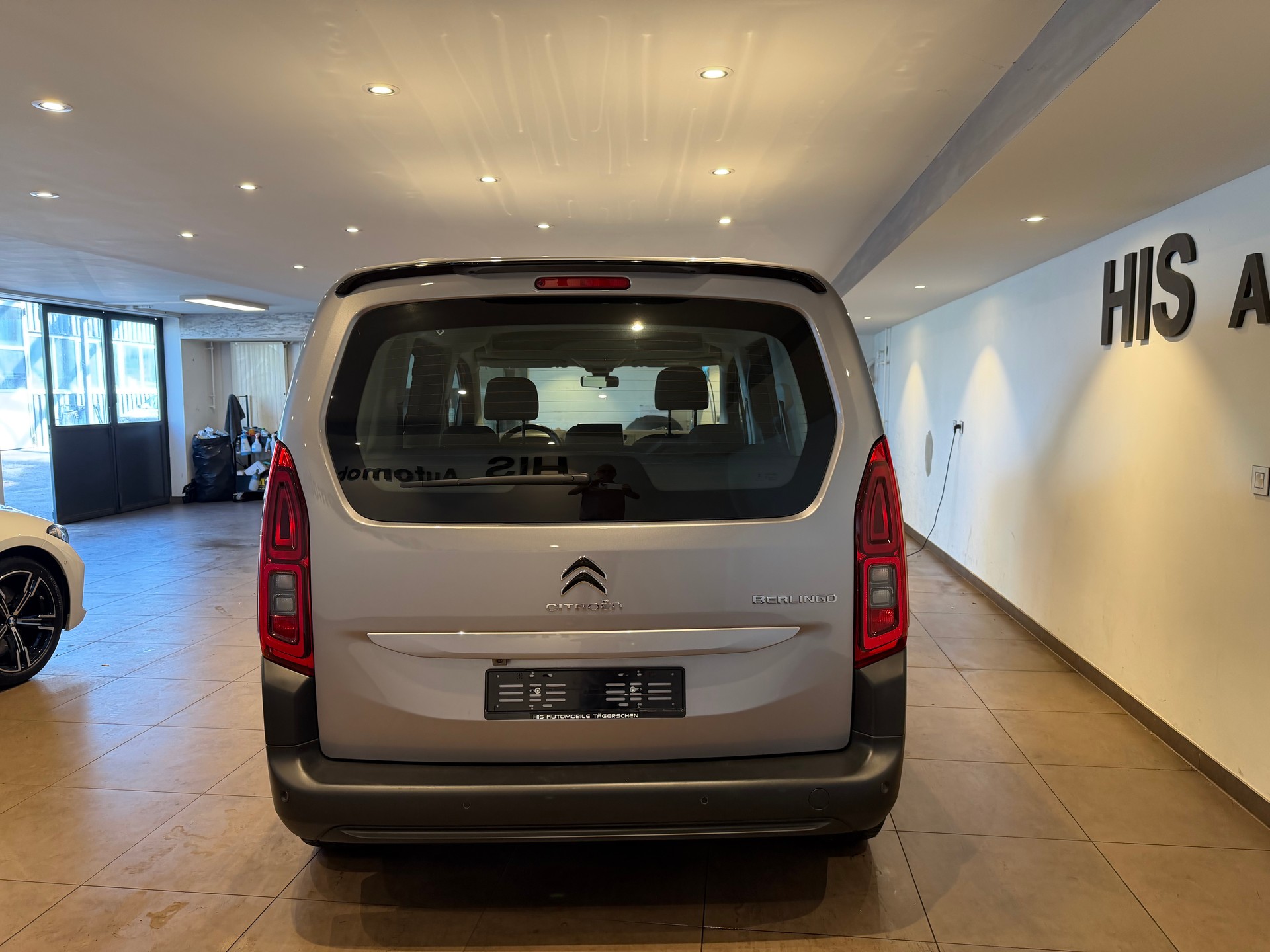 CITROEN Berlingo 1.2 PureTech 130 Swiss Edition-image-2