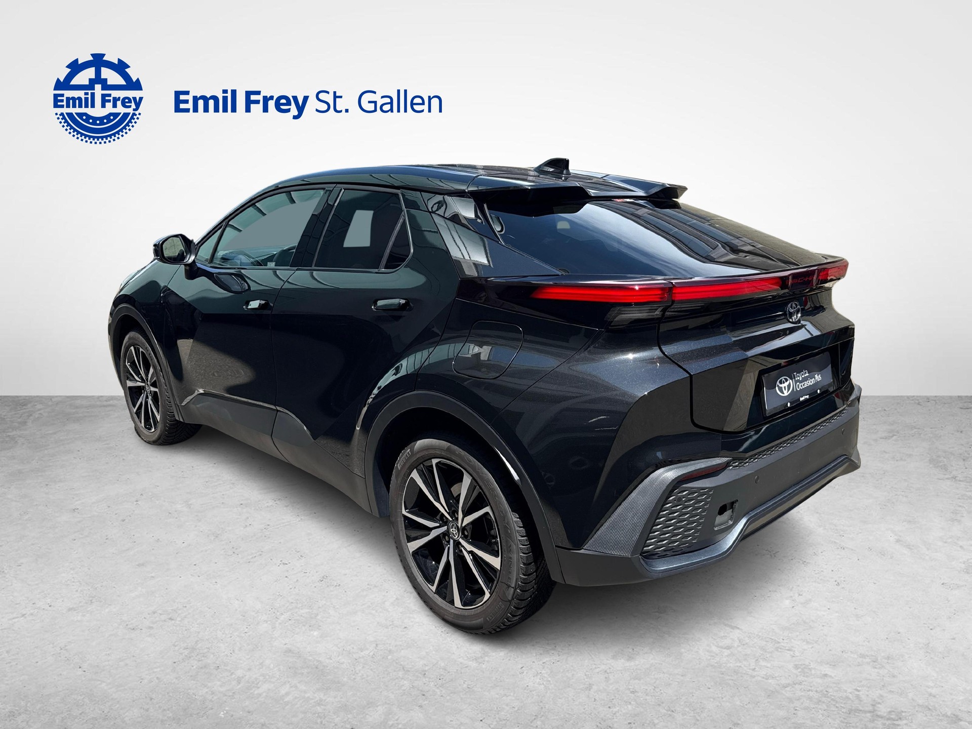 TOYOTA C-HR 2.0 PHEV Swiss Edition-image-2