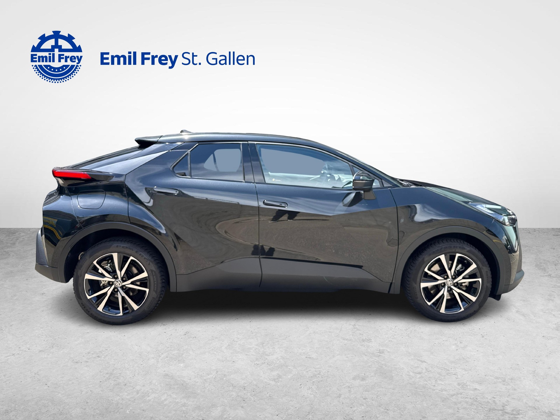 TOYOTA C-HR 2.0 PHEV Swiss Edition-image-5