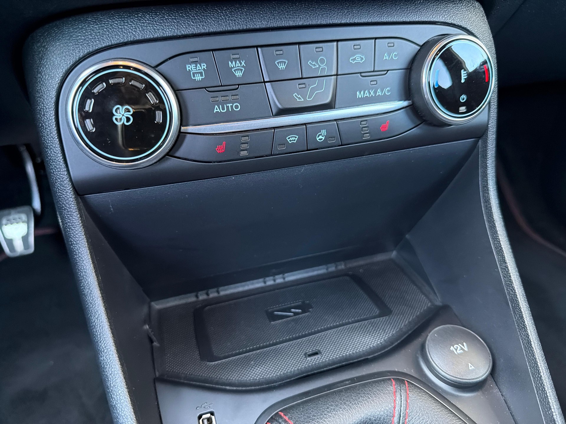 FORD Fiesta 1.0 EcoB Hybrid ST-Line X-image-15