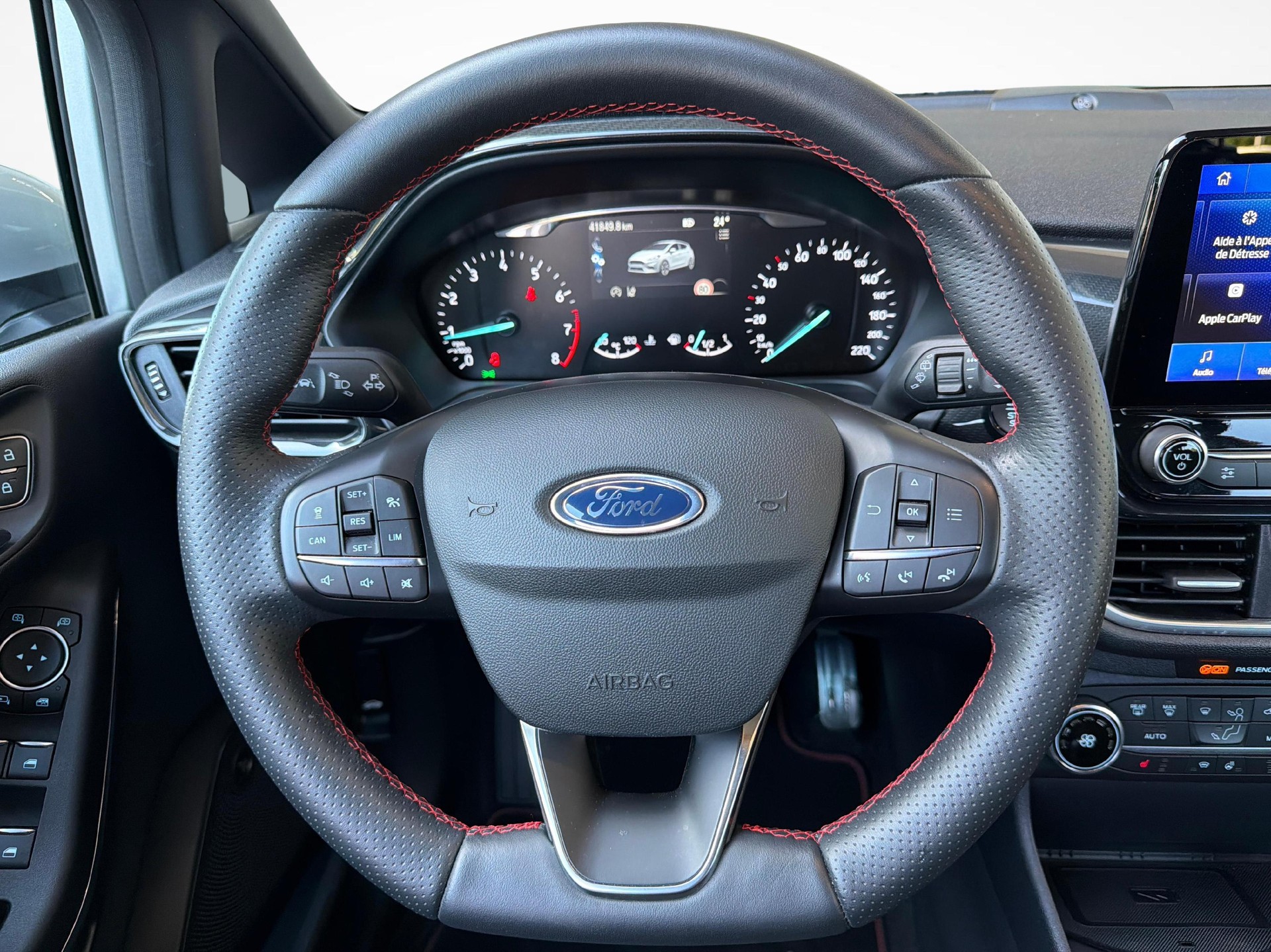 FORD Fiesta 1.0 EcoB Hybrid ST-Line X-image-14