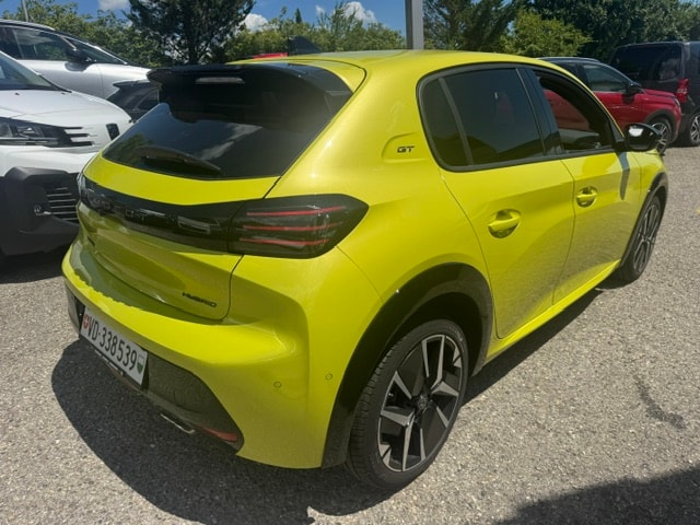 PEUGEOT 208 1.2 MHEV 145 GT-image-2