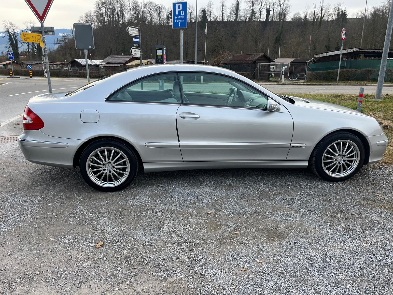 MERCEDES-BENZ CLK 320 V6-image-3