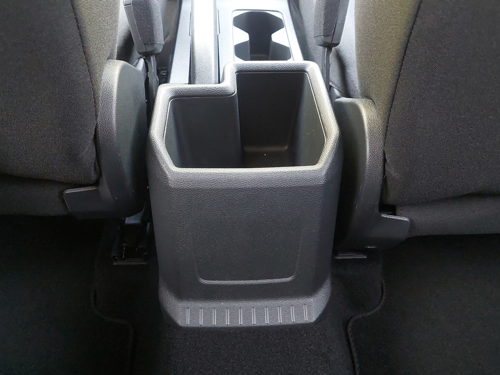 VW T-Cross 1.0 TSI Trend-image-10