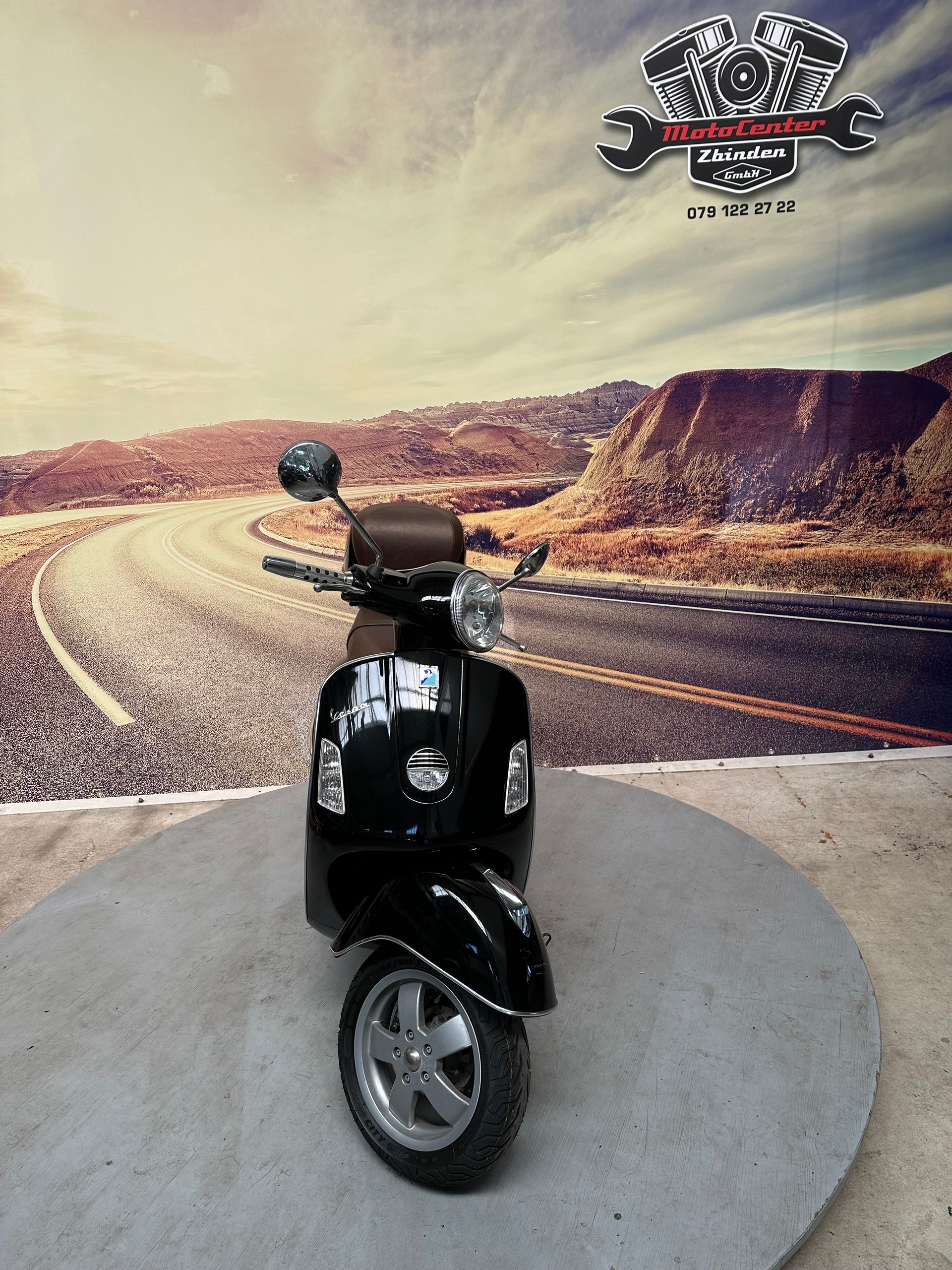 PIAGGIO Vespa 125 GT-showroom-element-2
