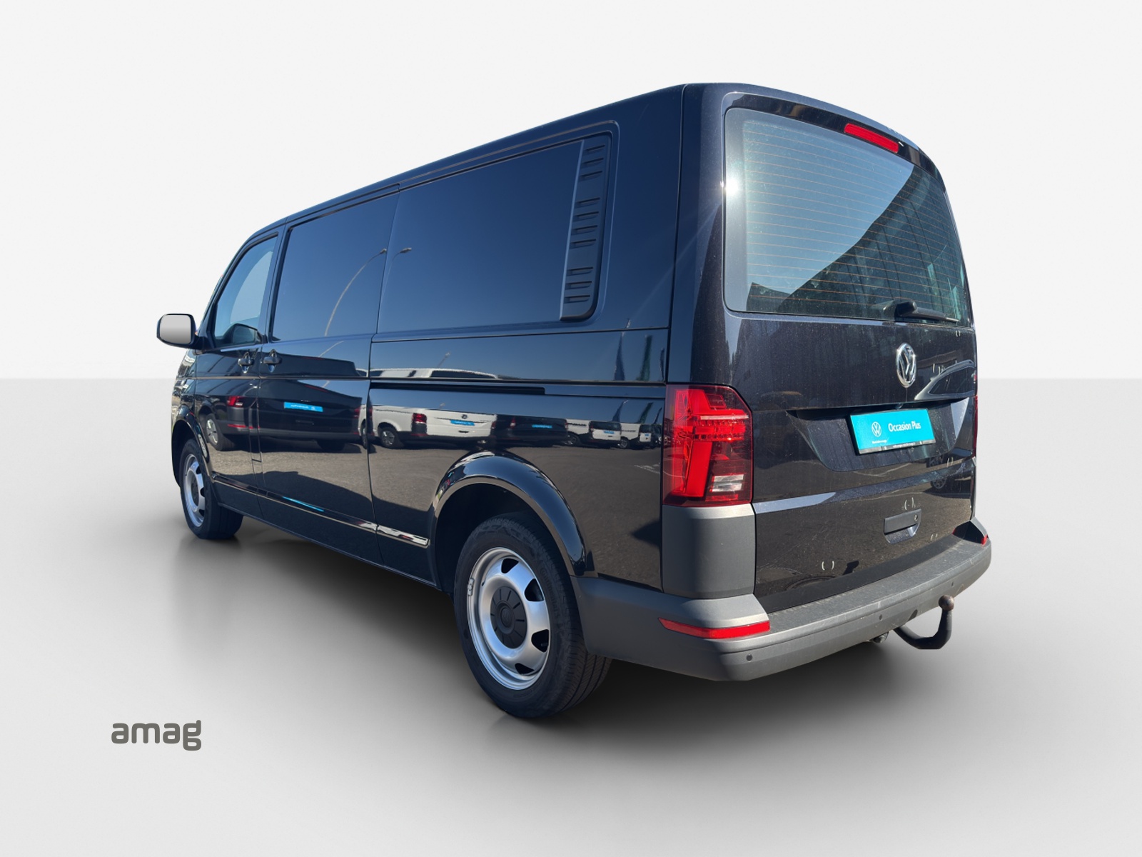 VW T6.1 2.0 TDI 4Motion DSG-image-2