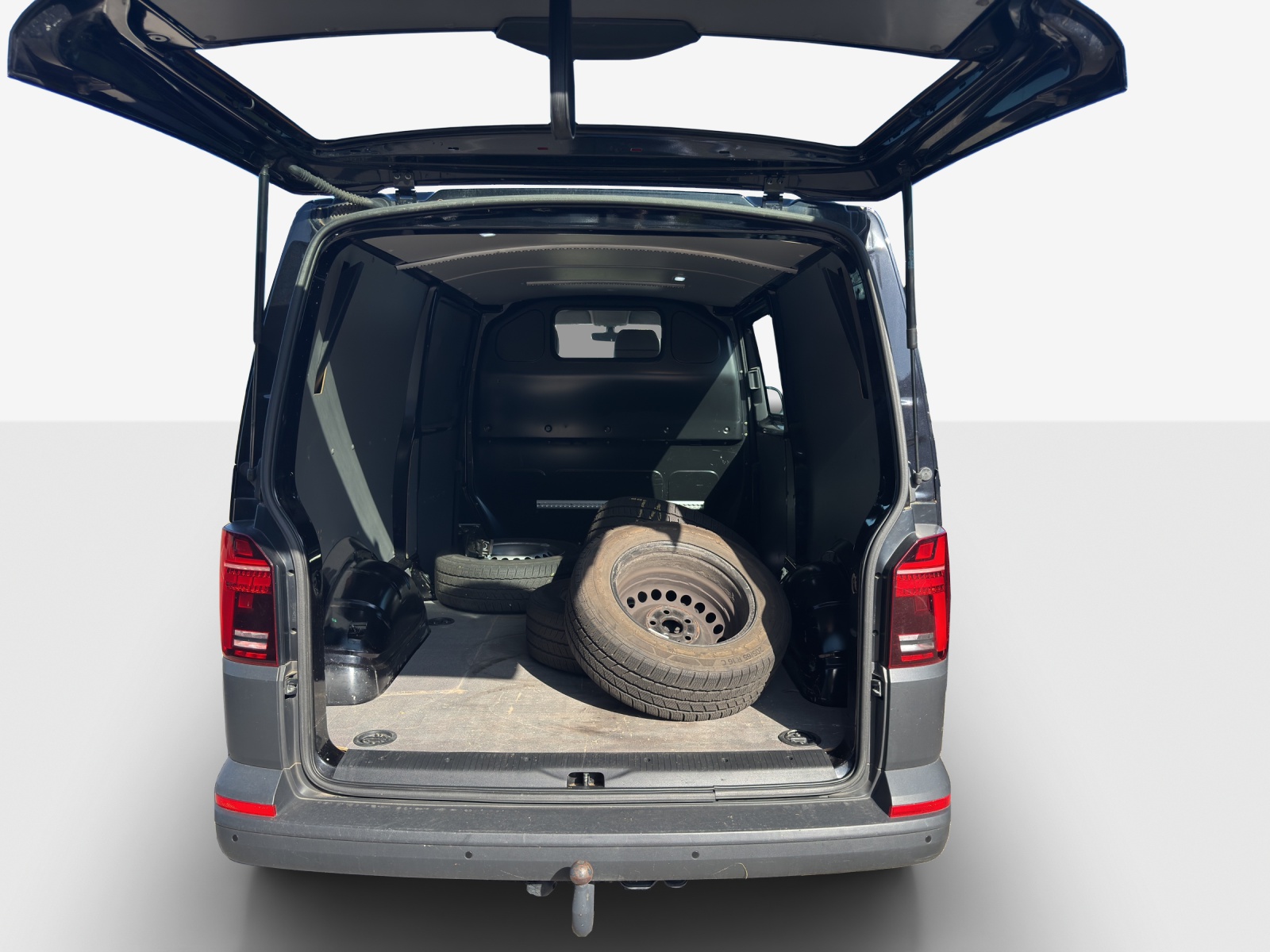 VW T6.1 2.0 TDI 4Motion DSG-image-12