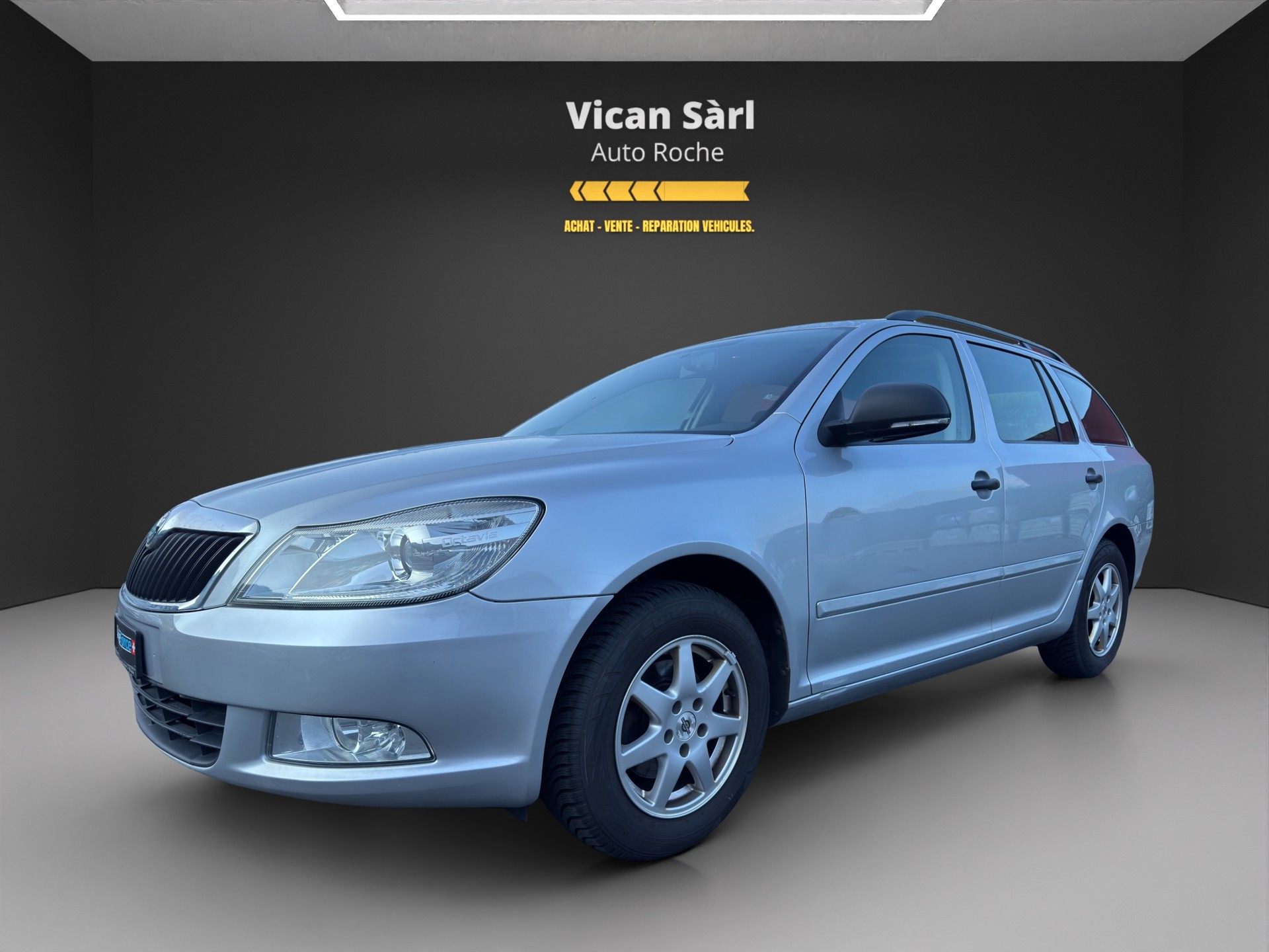 SKODA Octavia Combi 1.2 TSI Ambition DSG-image-1