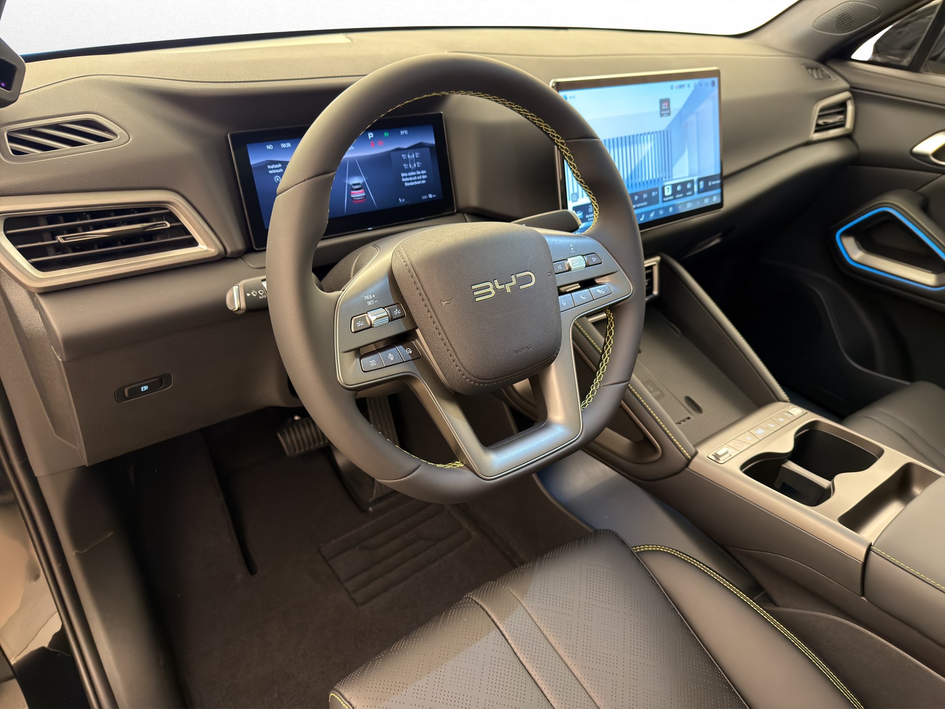 BYD Atto 2 DM-i Boost-image-13
