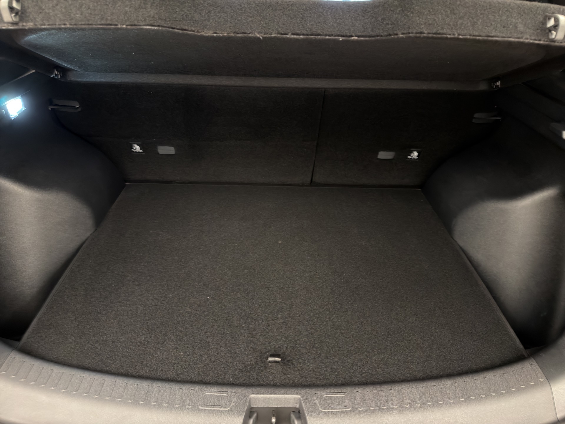 BYD Atto 2 DM-i Boost-image-12