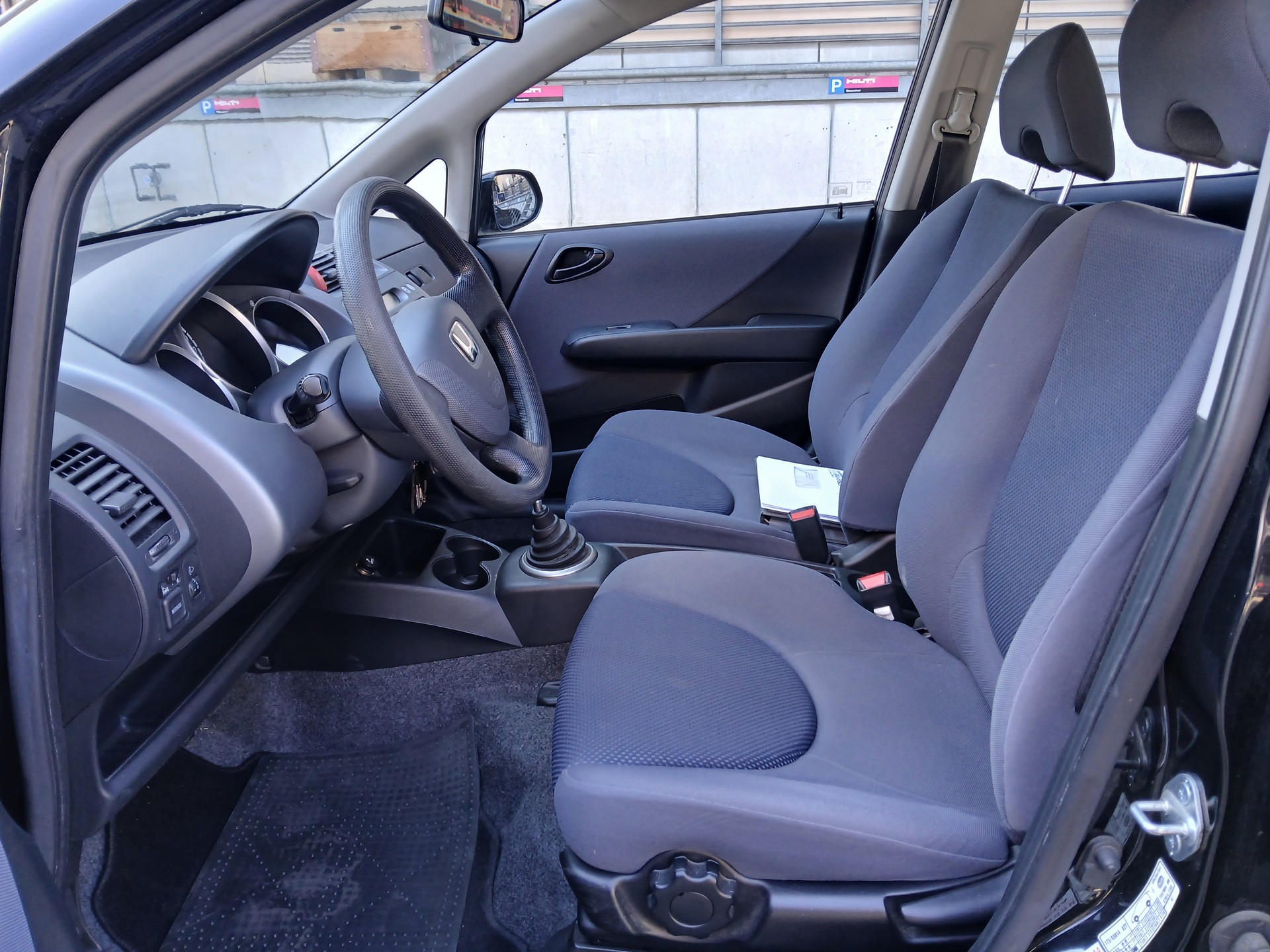 HONDA Jazz 1.4i LS-image-8