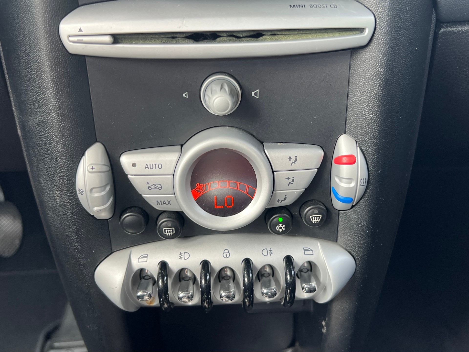 MINI Cooper-image-12