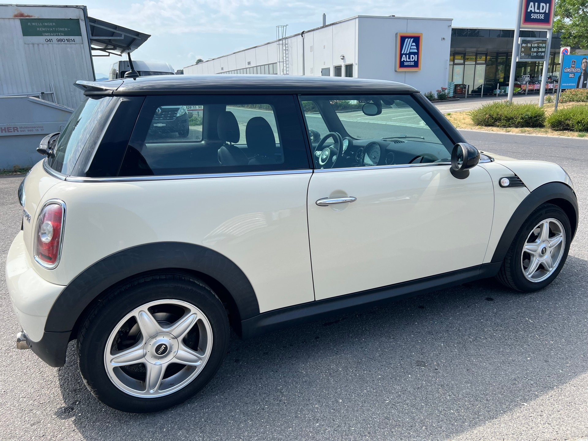 MINI Cooper-image-4