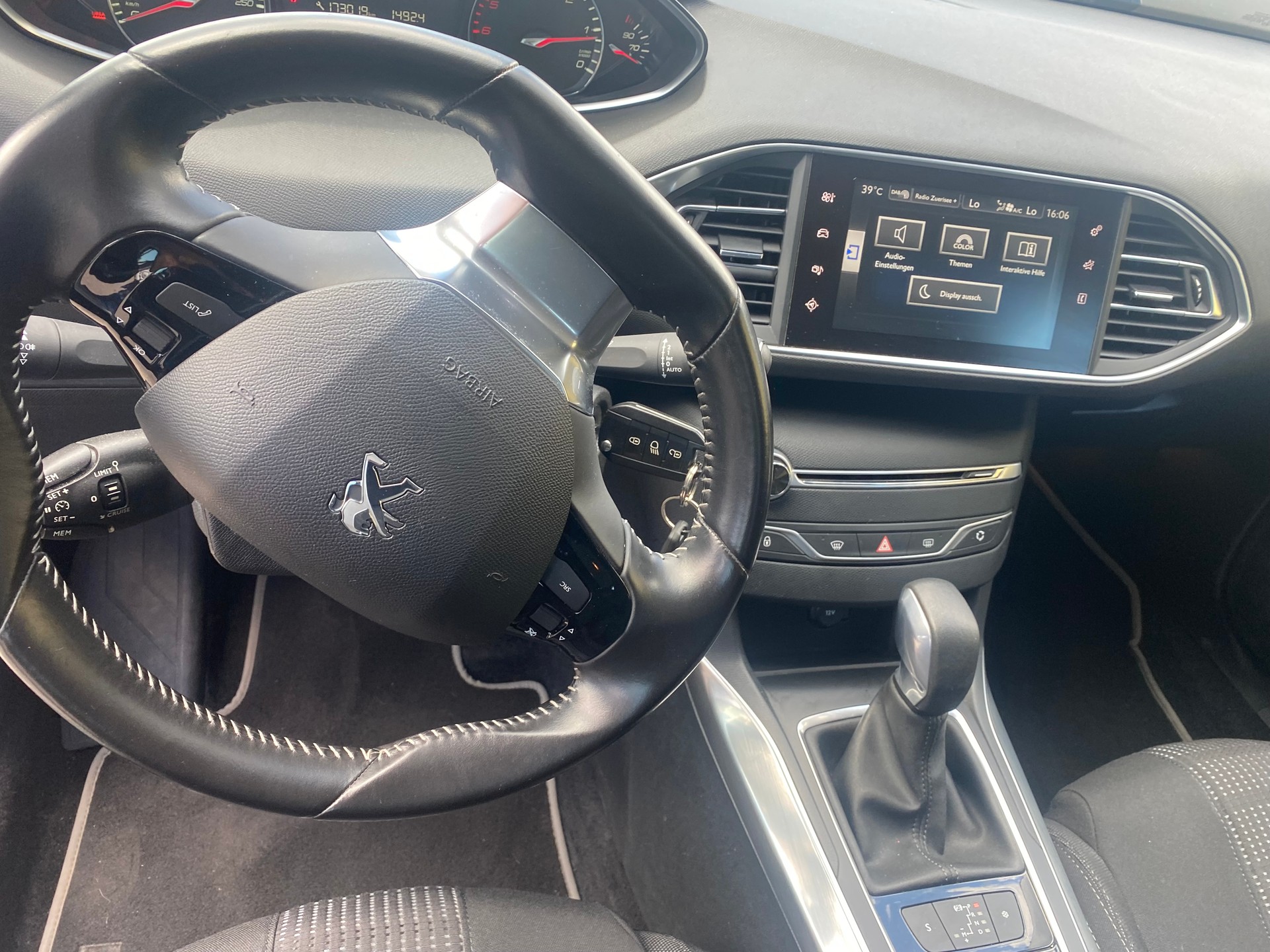 PEUGEOT 308 1.6 BlueHDI Active Automatic-image-6