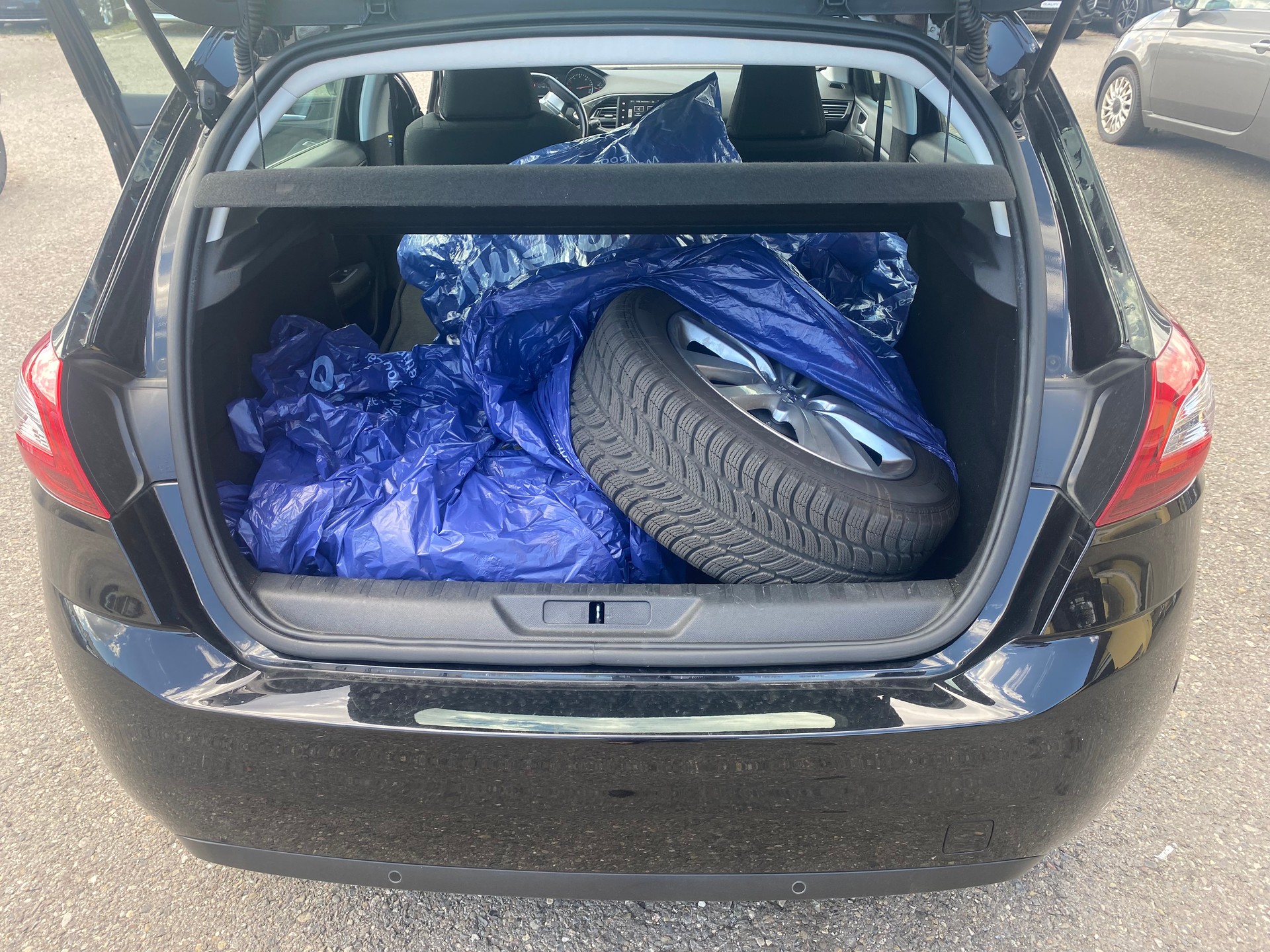 PEUGEOT 308 1.6 BlueHDI Active Automatic-image-8