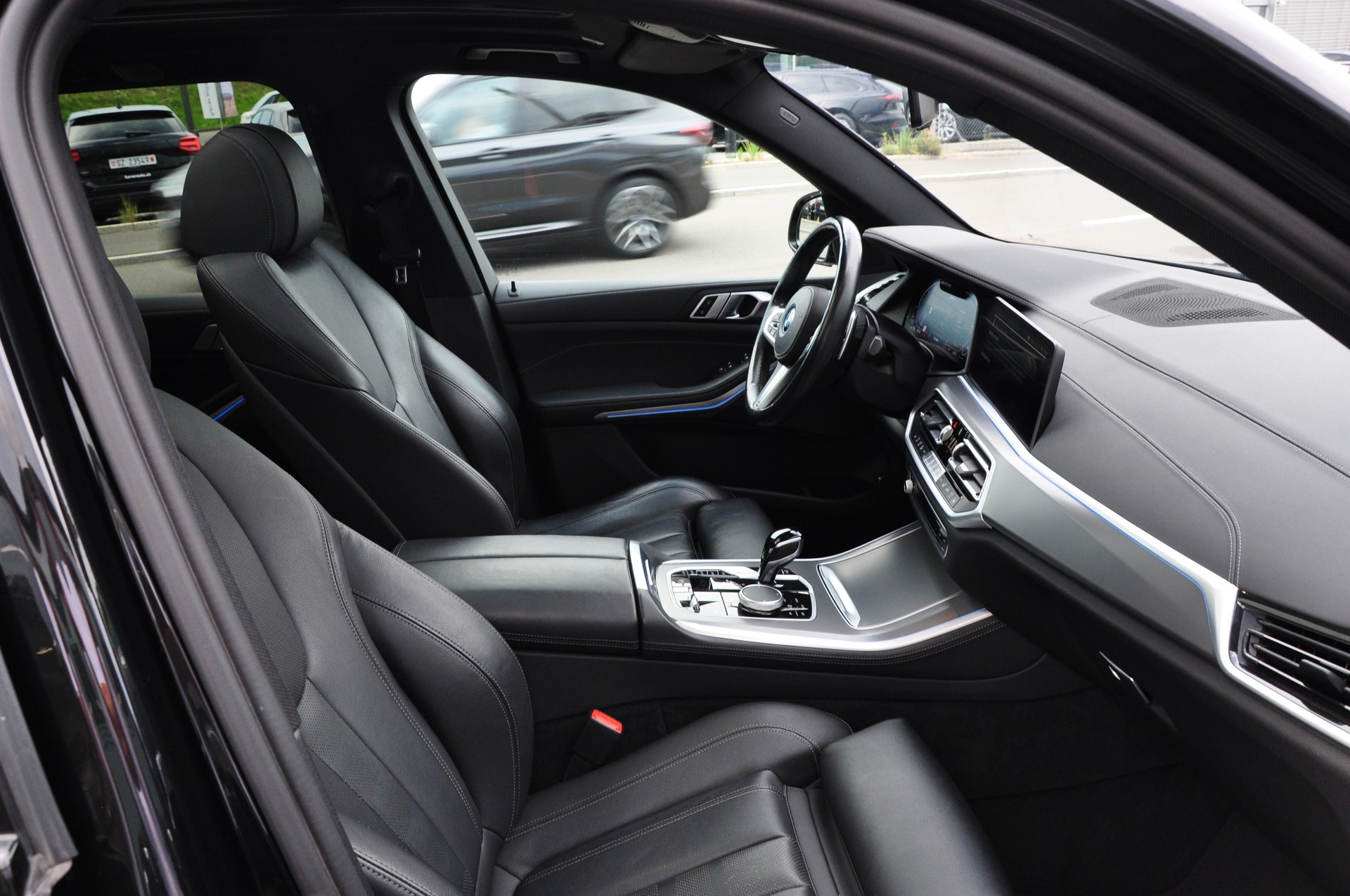 BMW X5 xDrive45e M Sport Steptronic-image-13