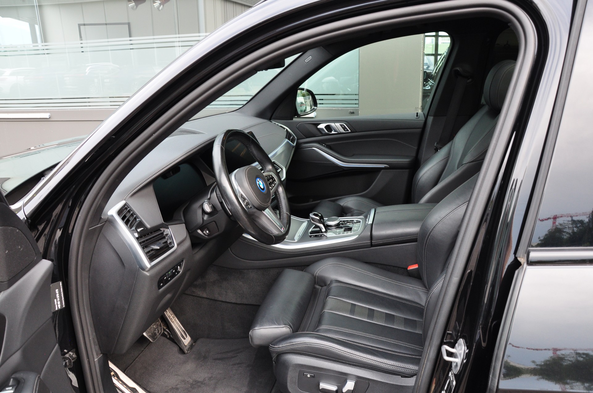 BMW X5 xDrive45e M Sport Steptronic-image-14