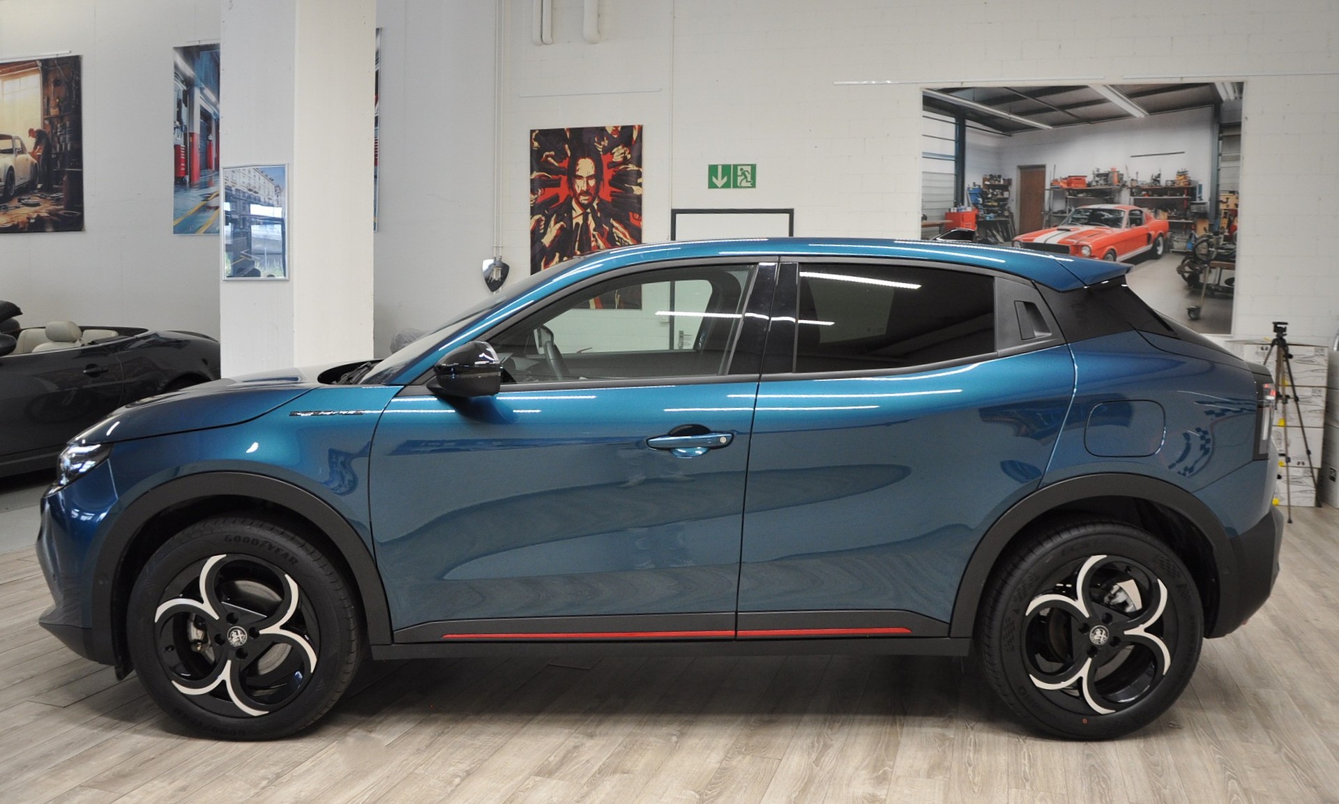 ALFA ROMEO Junior 1.2 48V Hybrid Speciale-showroom-element-2
