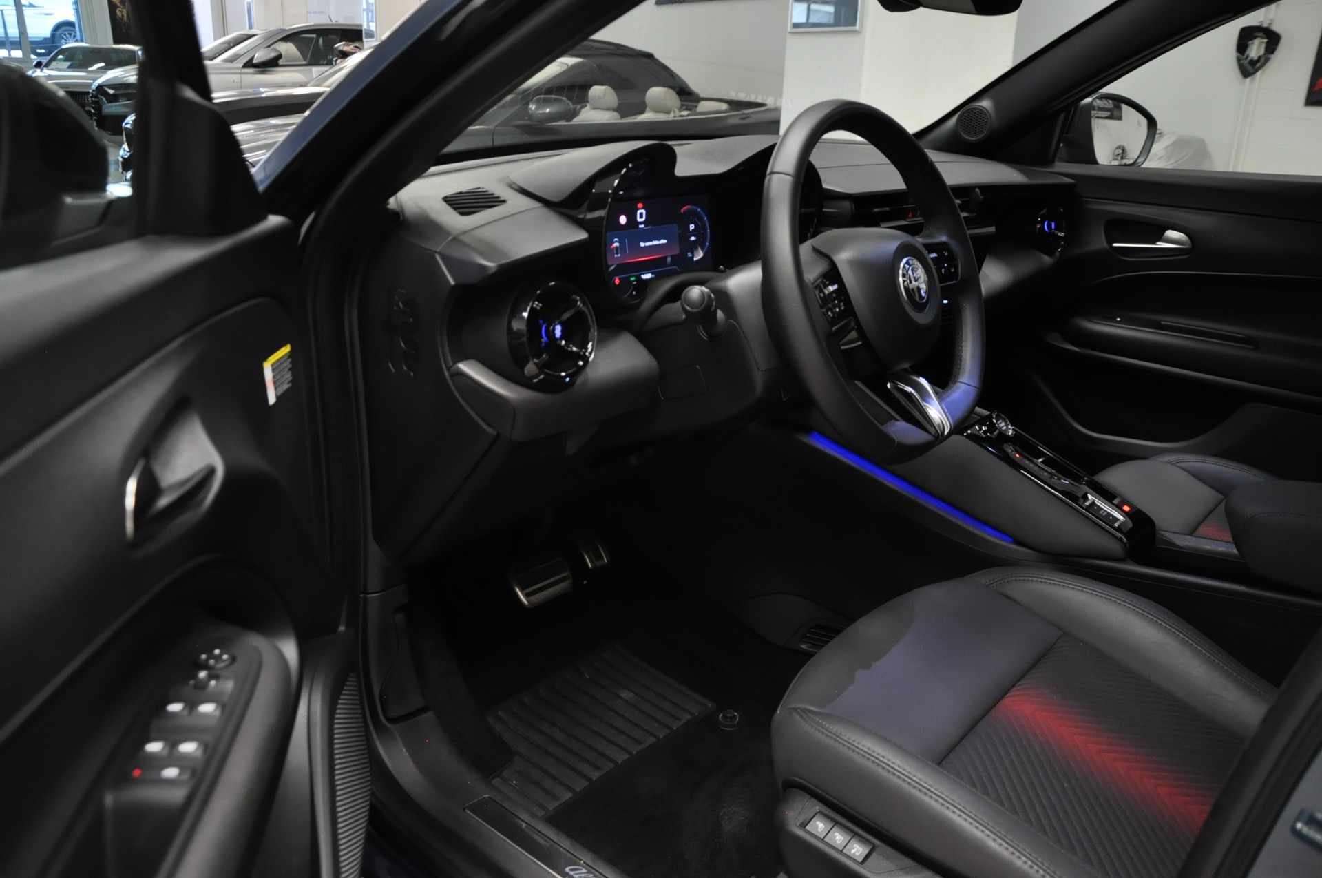 ALFA ROMEO Junior 1.2 48V Hybrid Speciale-image-10