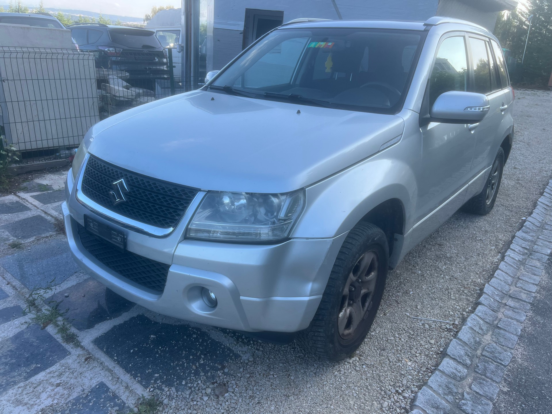 SUZUKI Grand Vitara 2.4 16V GL Top Automatic-image-3