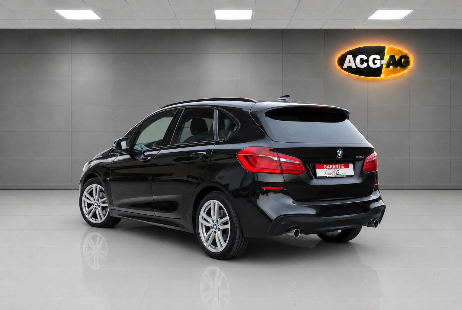 BMW 220d xDrive Active Tourer M Sport Steptronic ** Navi Plus ** RF-Kamera ** PR-Glassdach ** 18"Aluräder ** Frisch ab MFK **-image-7